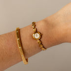 Vintage Seiko Round Teardrop Strap Gold Watch