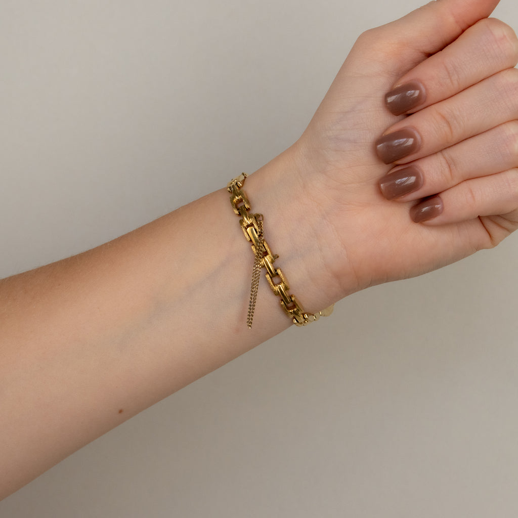 Vintage Seiko Square Link Gold Watch