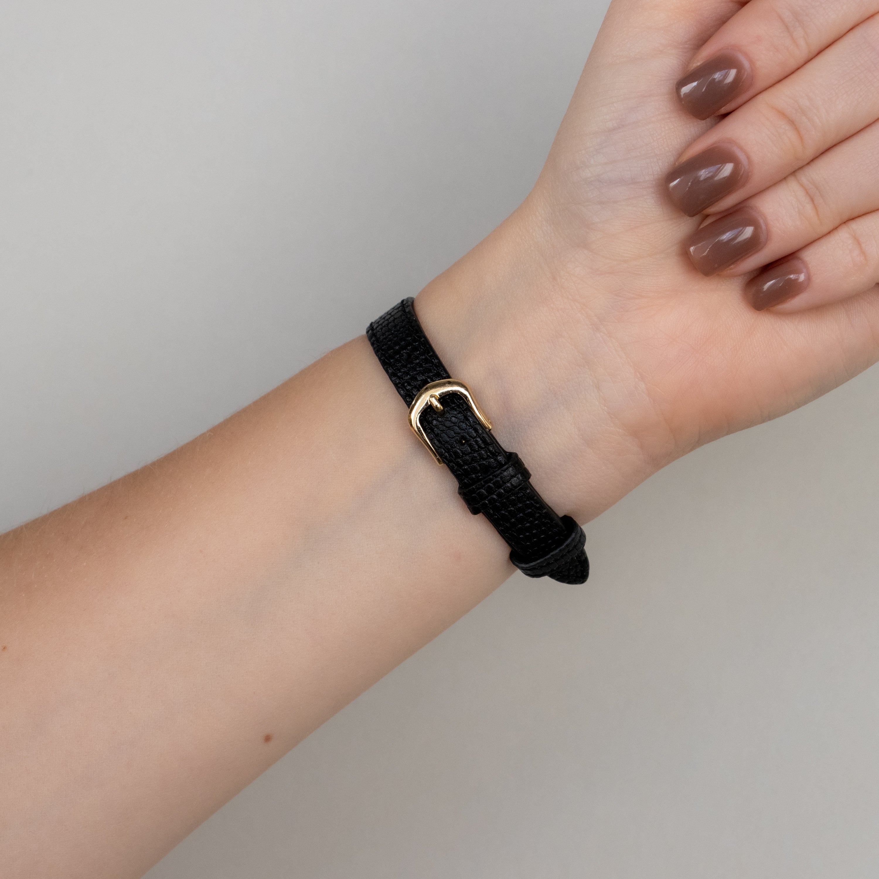 Vintage Seiko Avenue Round Gold Watch