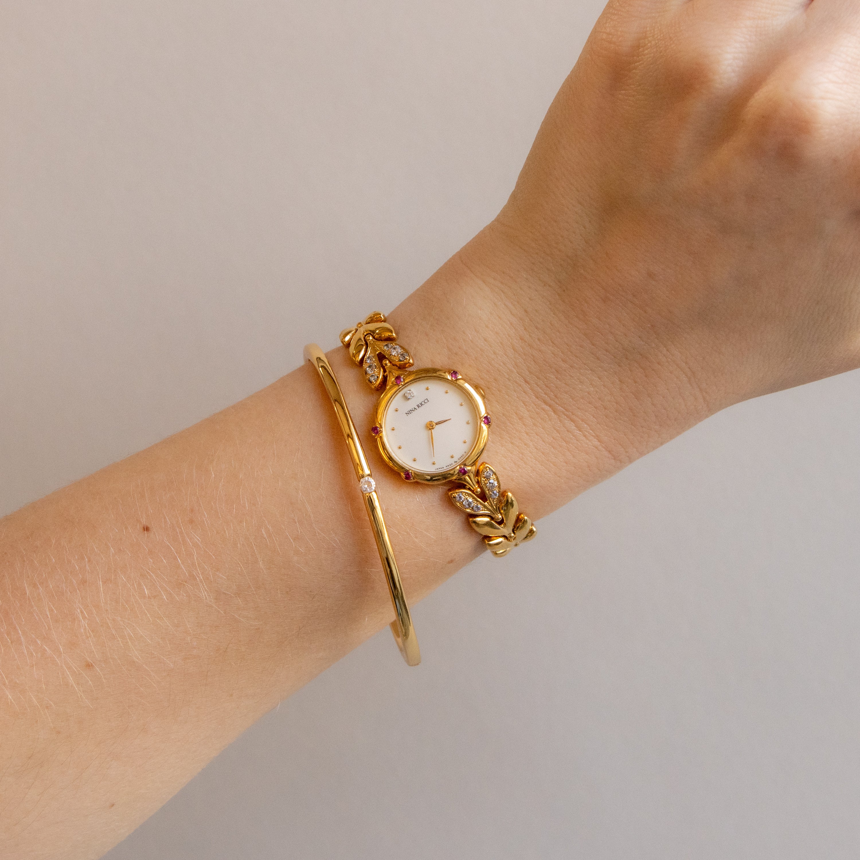 時計 Nina Ricci Dia Ruby watch Rank B Vintage Nina Ricci Ruby Gold Women's Watch | Caitlyn Minimalist
