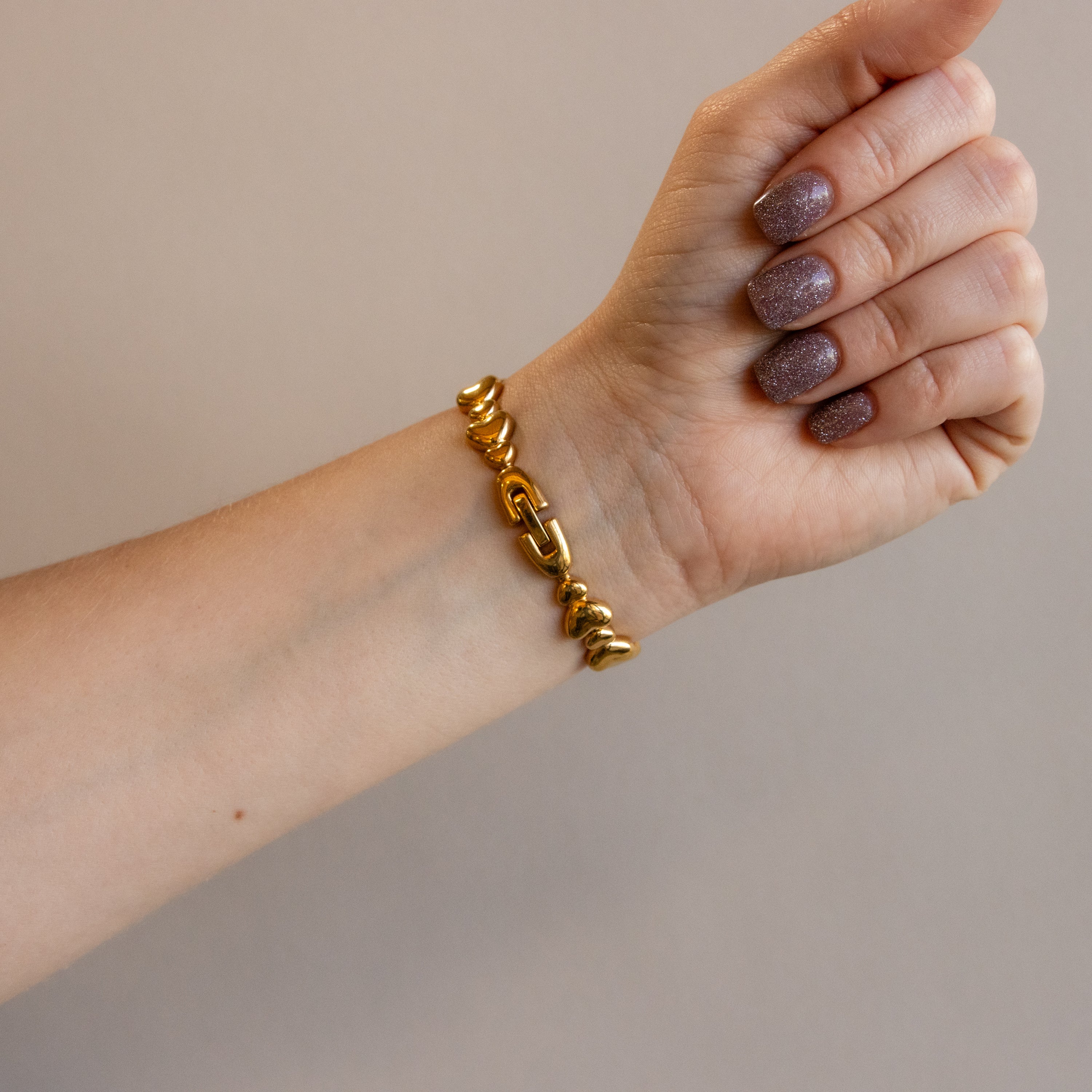 Vintage Citizen Puff Hearts Gold Watch