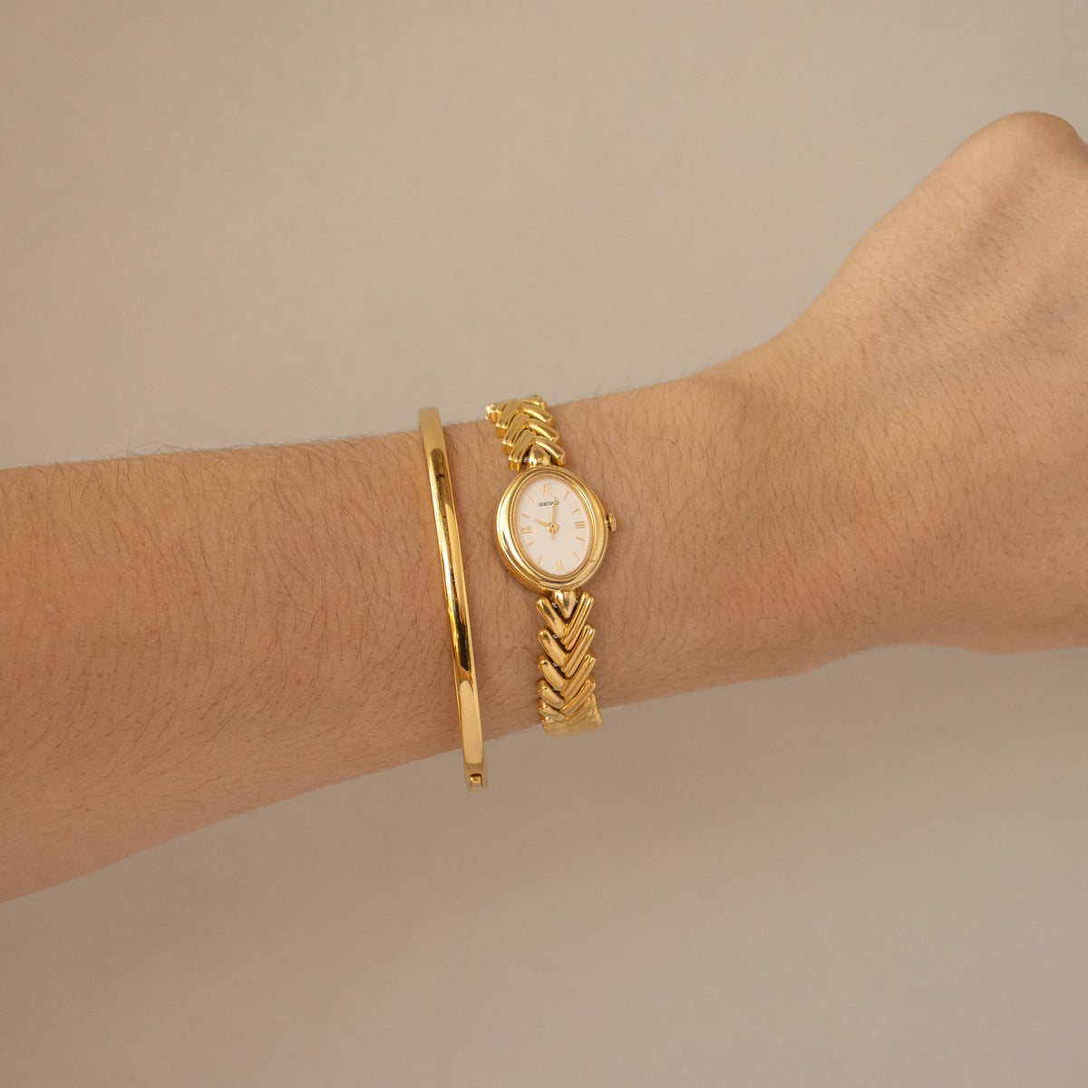 Vintage Seiko Oval V-Link Gold Watch