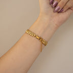 Vintage Seiko Oval V-Link Gold Watch
