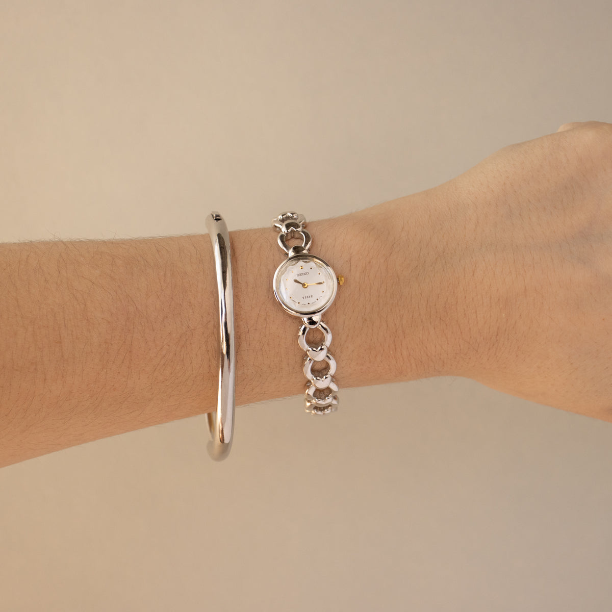 Vintage Seiko Tissé Heart Link Silver Watch