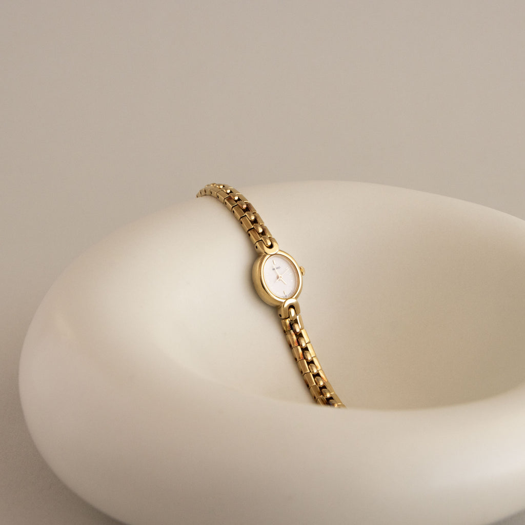 Vintage Seiko Oval Champagne Gold Watch