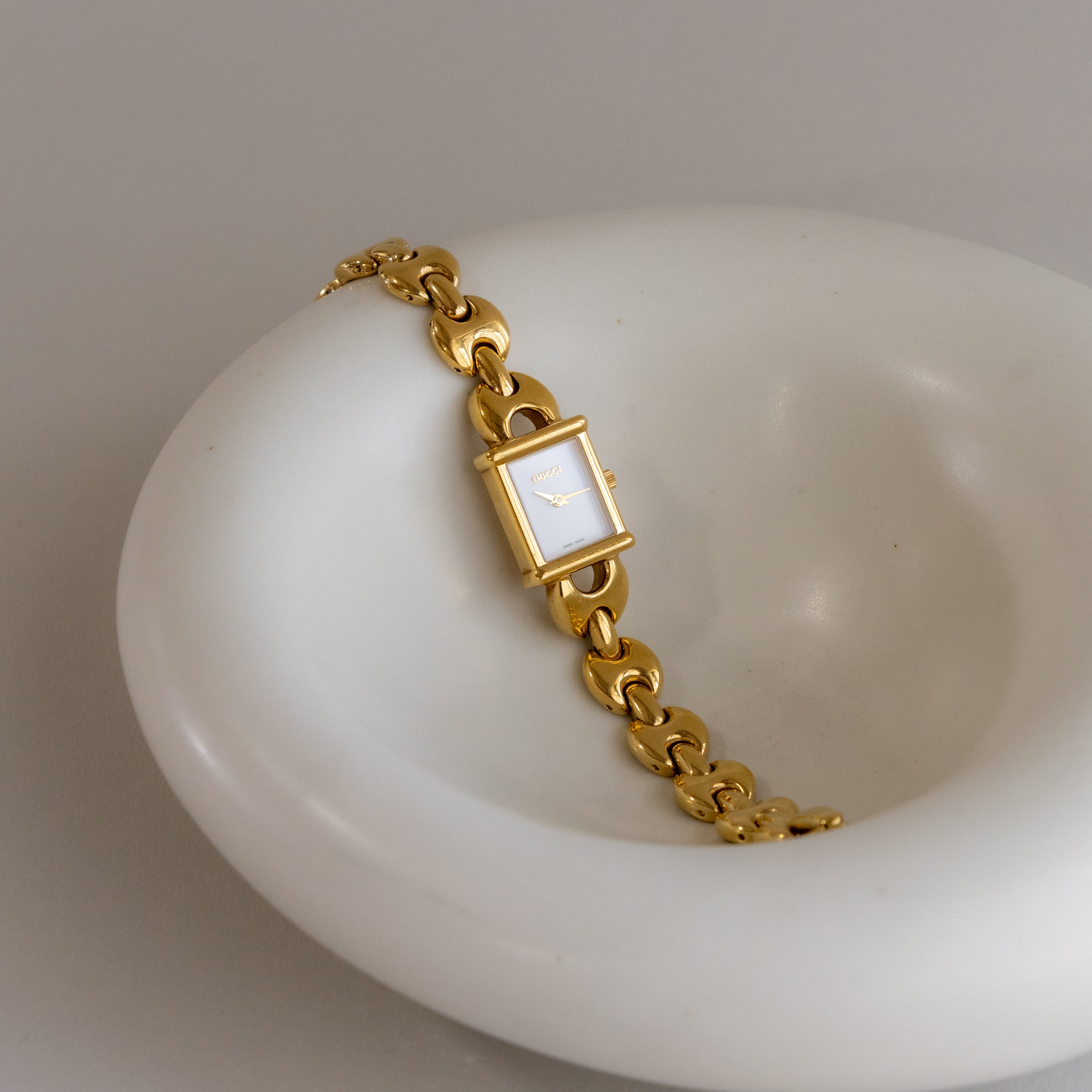 Vintage Gucci Swiss Change Belt Gold Watch