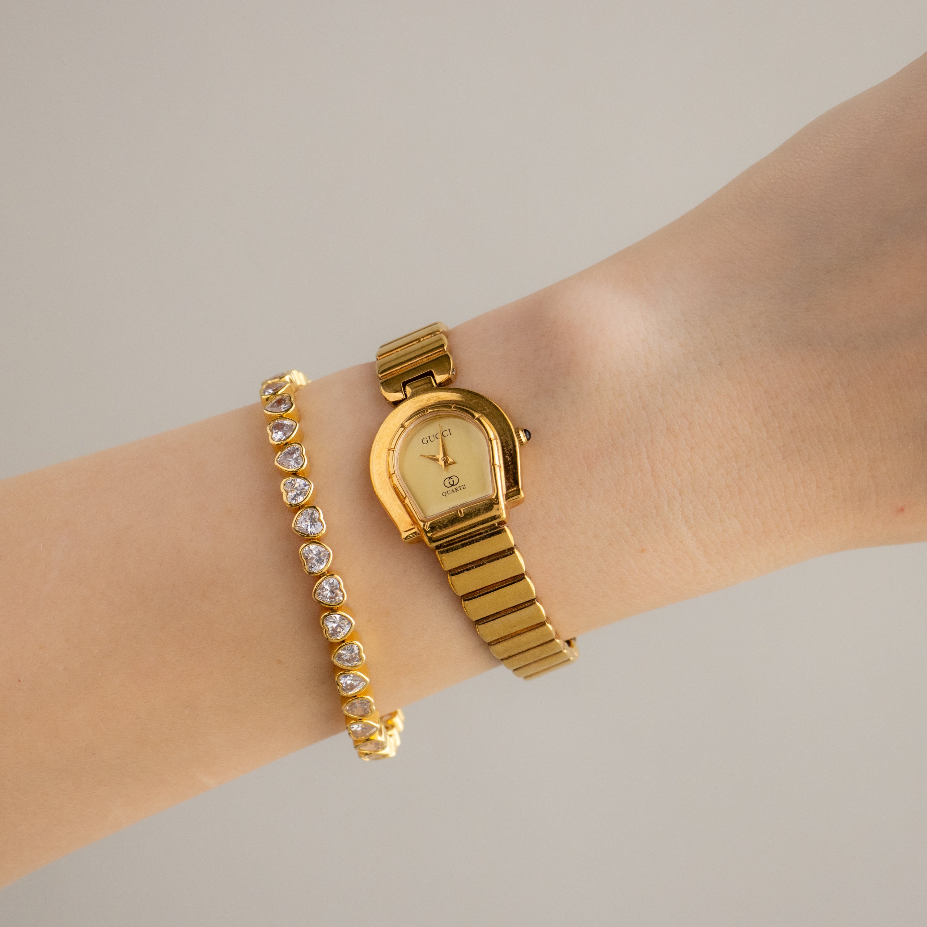 Vintage Gucci Swiss Horseshoe Ribbed Gold Watch