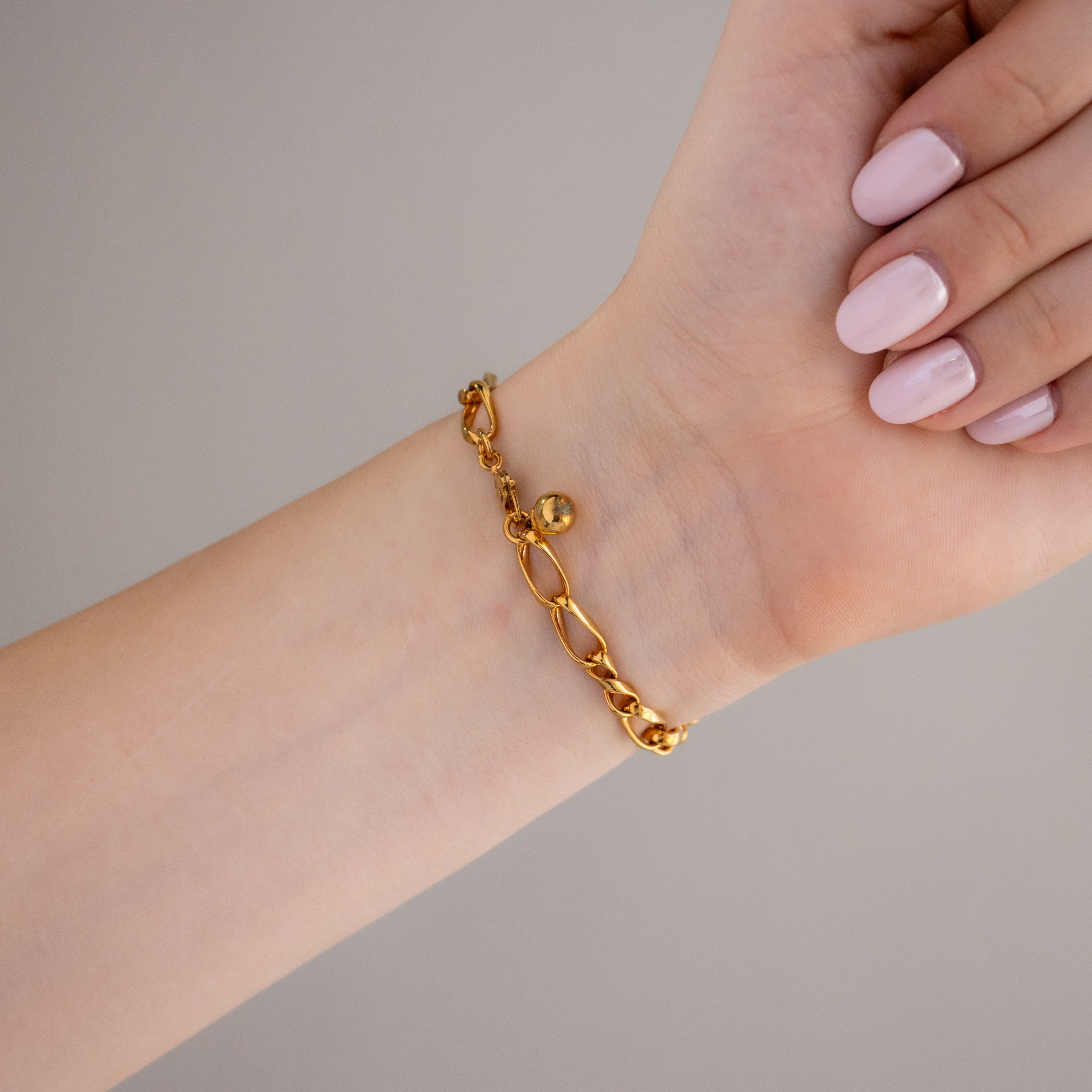 Vintage Citizen Gunmental Link Gold Watch