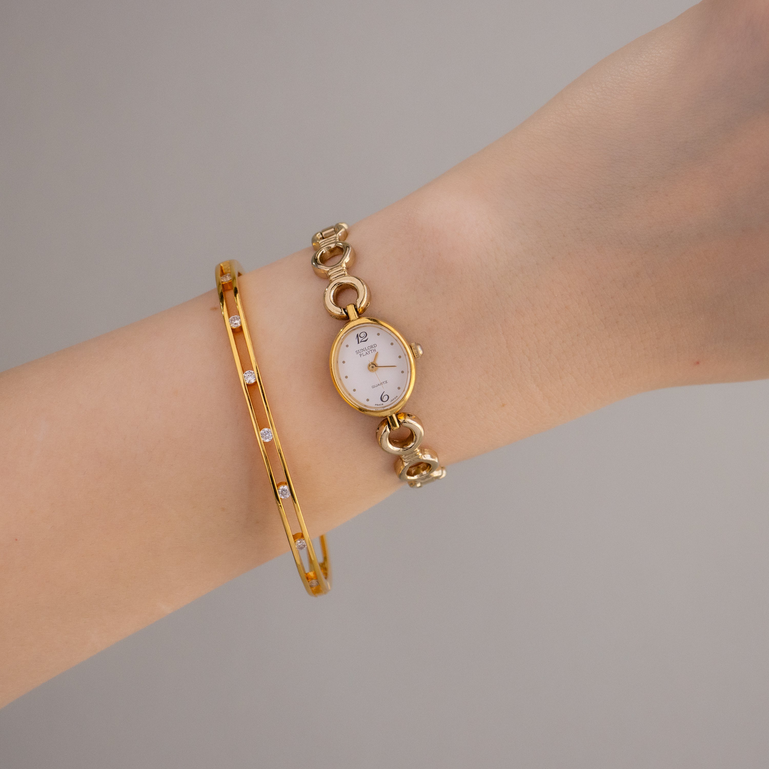 Vintage Sunlord Oval Link Gold Watch