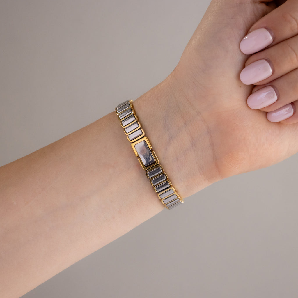 Vintage Citizen Ribbed Two Tone Watch