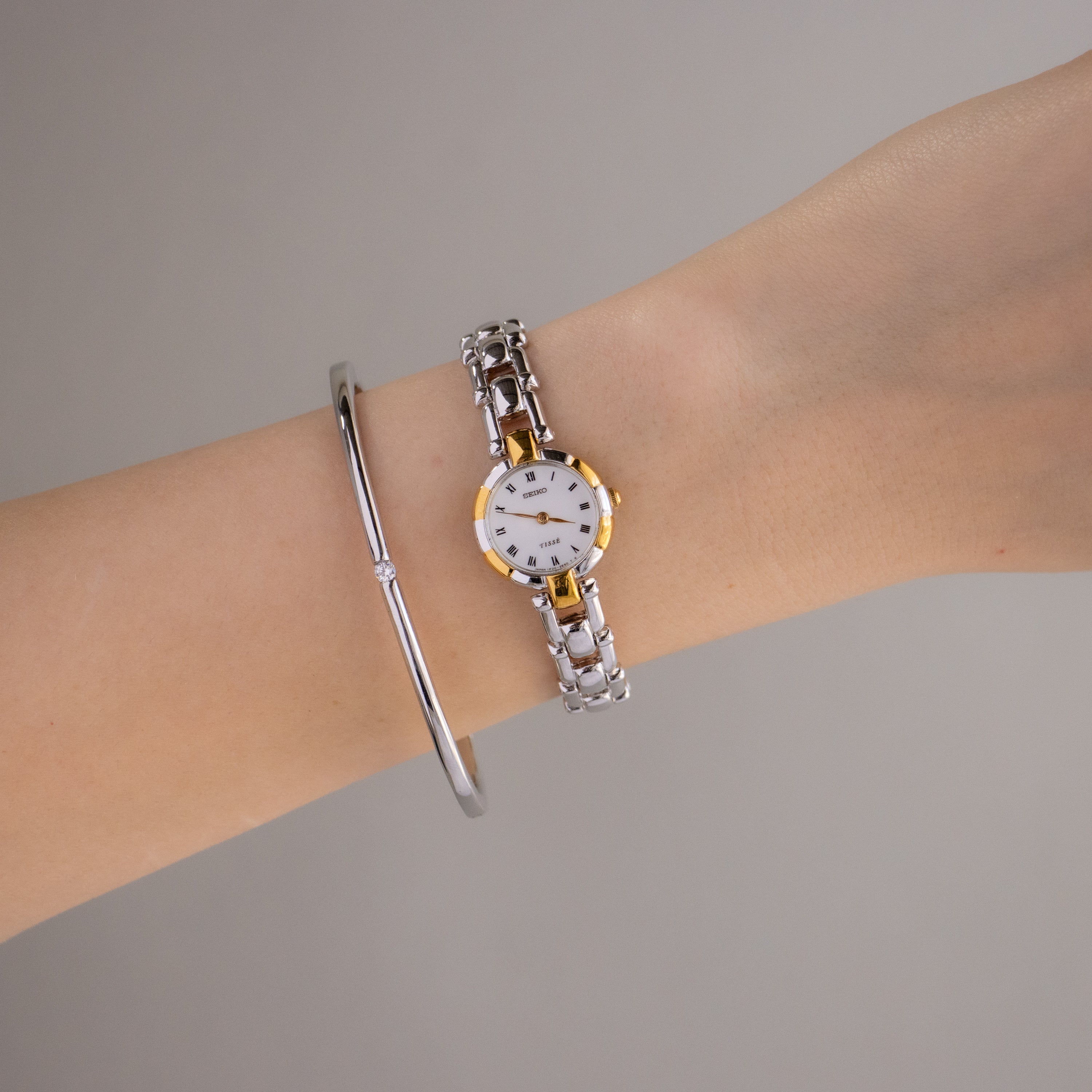 Vintage Seiko Tissé Roman Link Two Tone Watch