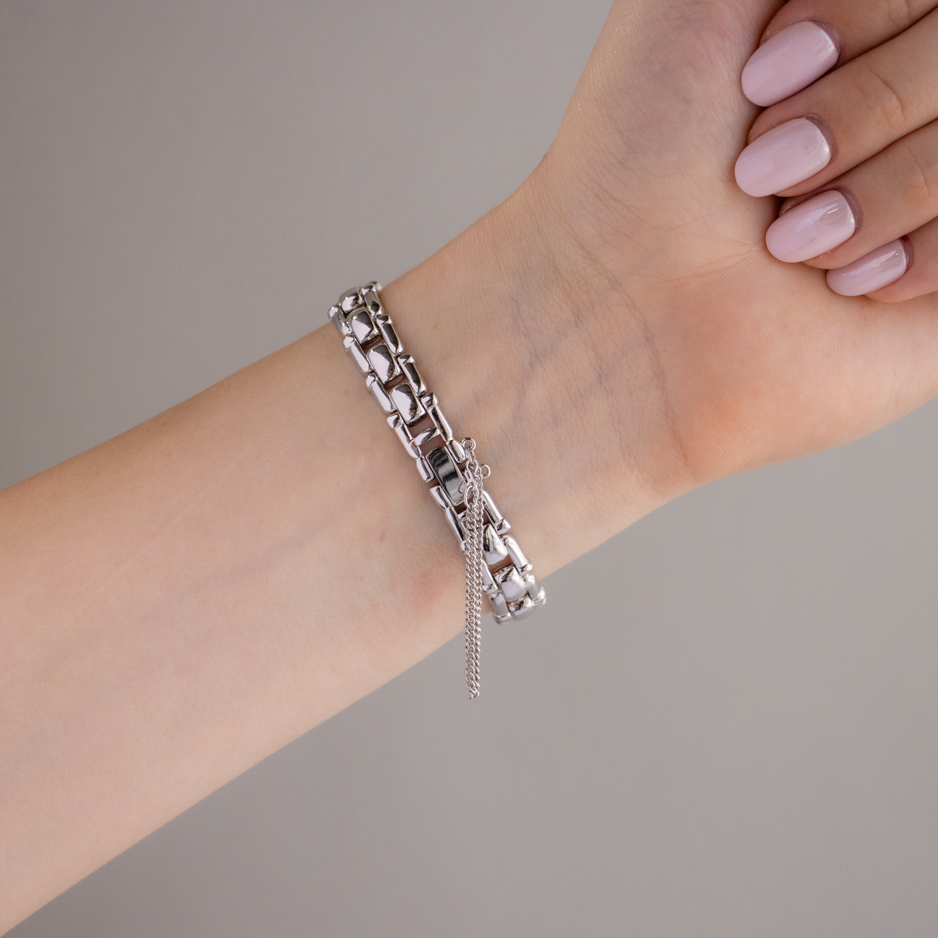 Vintage Seiko Tissé Roman Link Two Tone Watch