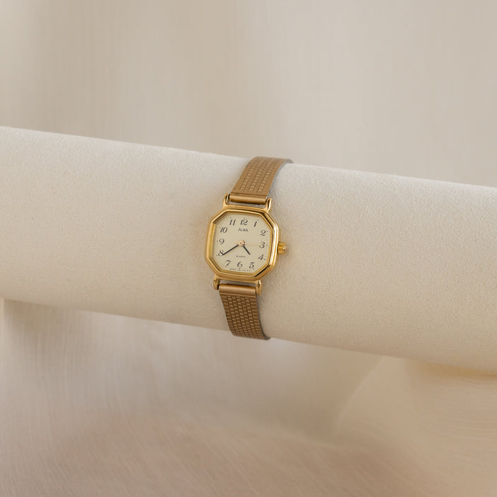 Vintage Alba Mesh Gold Watch