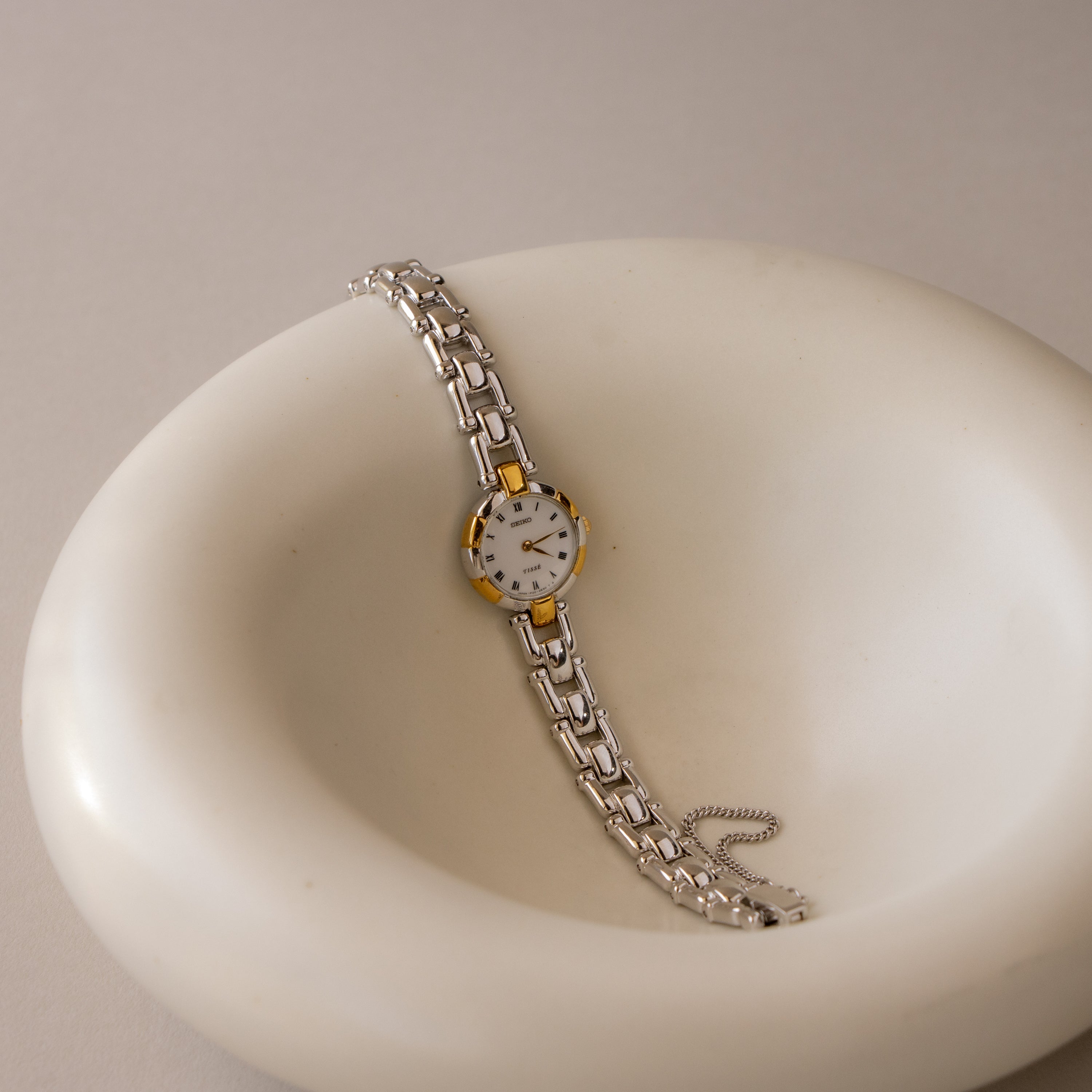 Vintage Seiko Tissé Roman Link Two Tone Watch