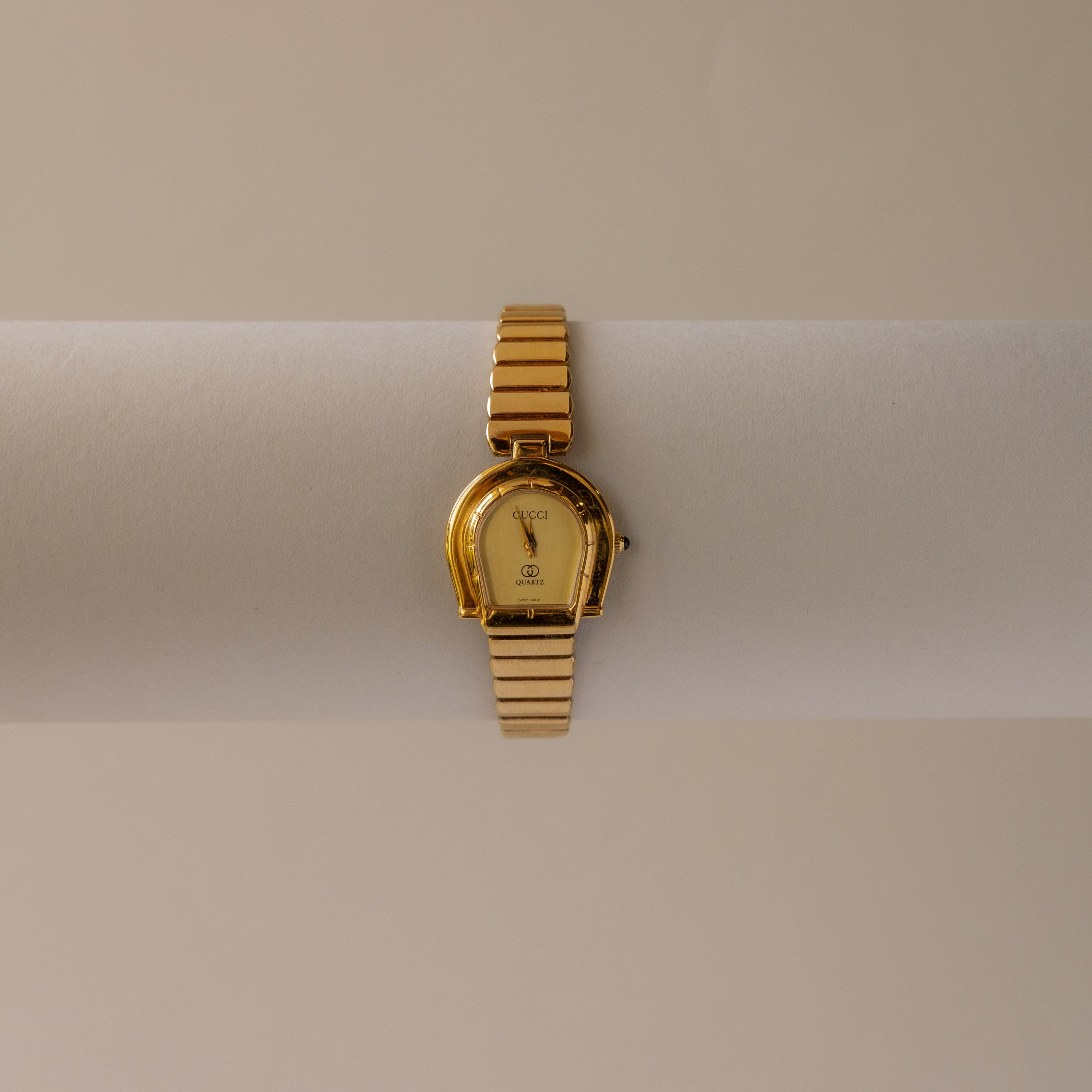Vintage Gucci Swiss Horseshoe Ribbed Gold Watch