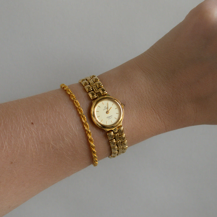 Vintage Leobe Round Gold Watch