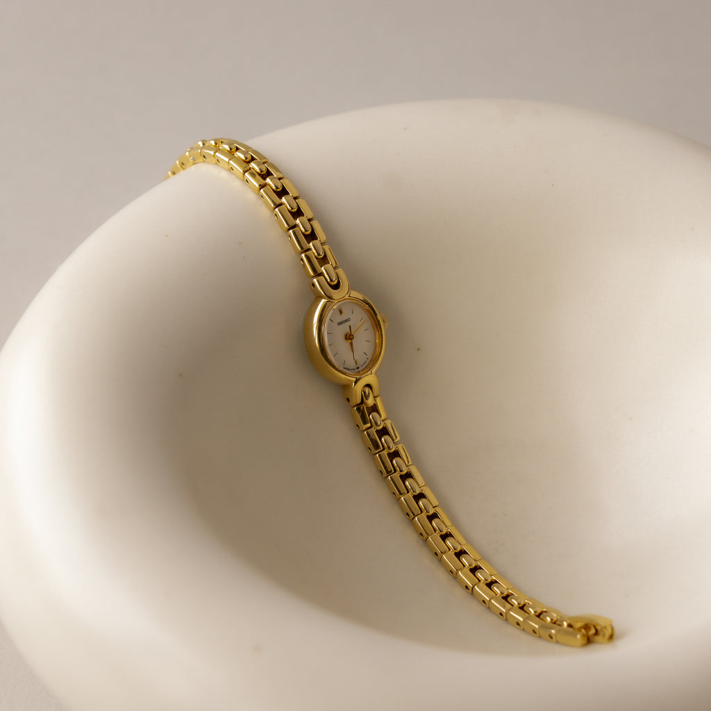 Vintage Seiko Dainty Oval Link Gold Watch