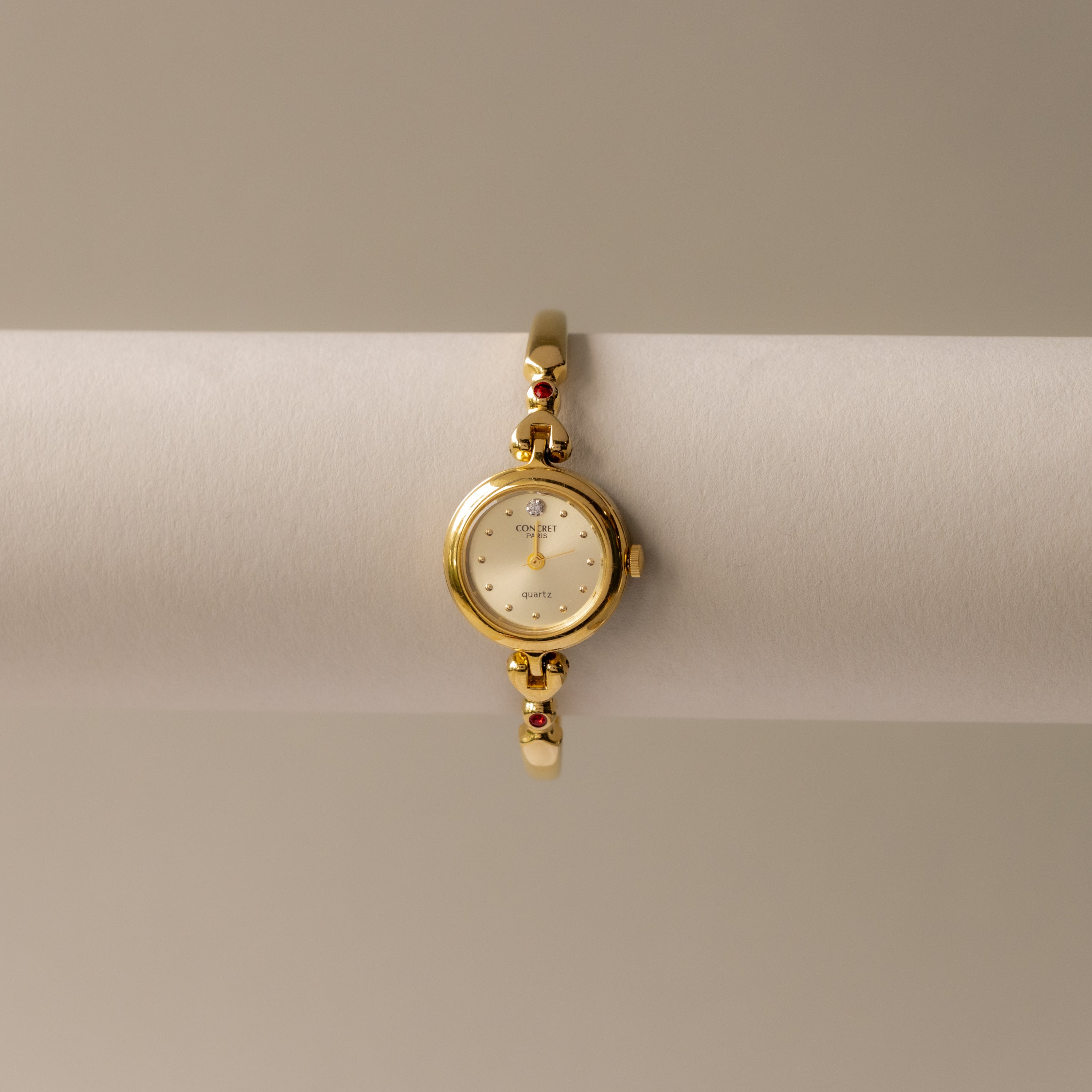 Vintage Concret Round Ruby Gold Watch