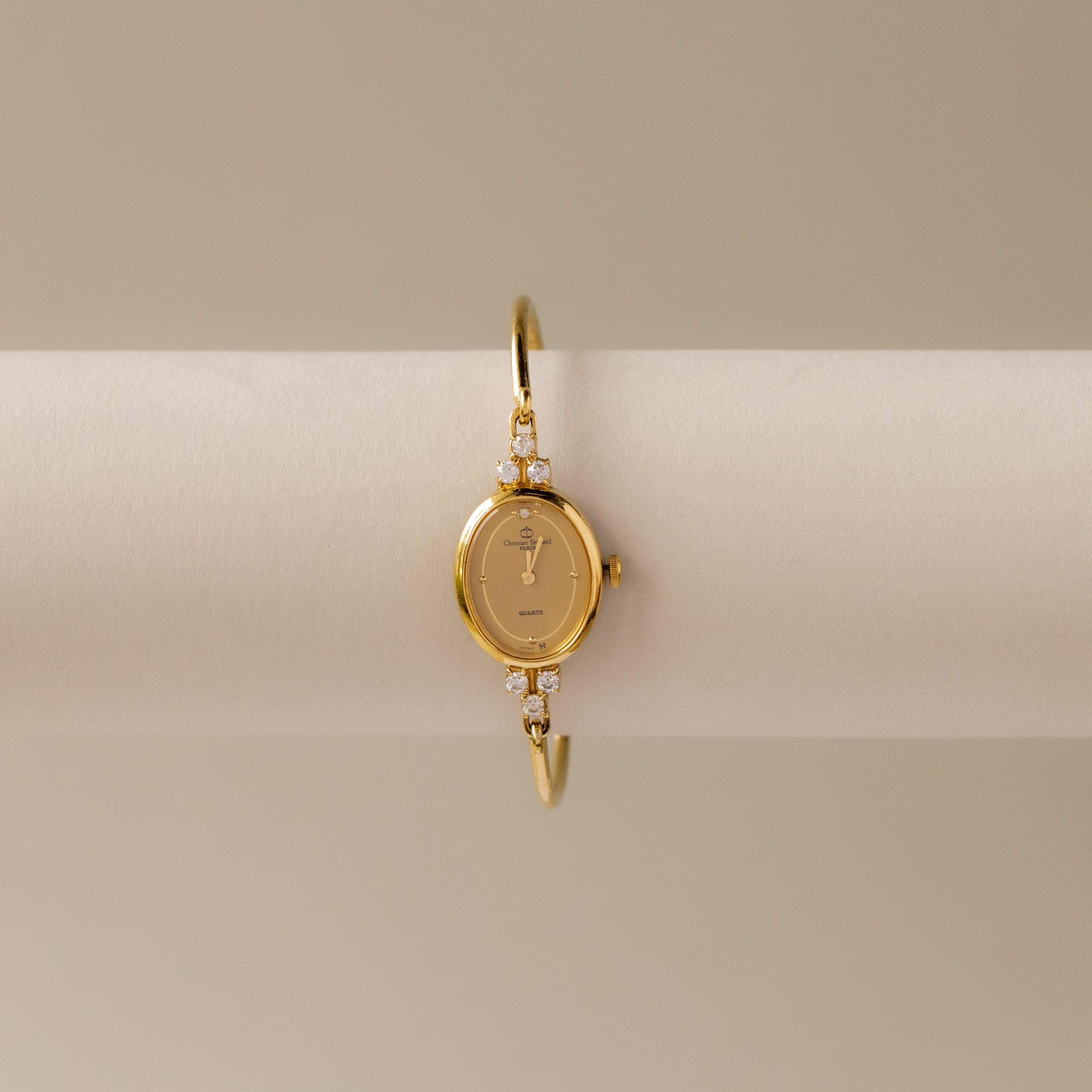 Christian Bernard PARIS 腕時計　レディース ゴールド Vintage Christian Bernard Oval Cuff Gold Women's Watch | Caitlyn