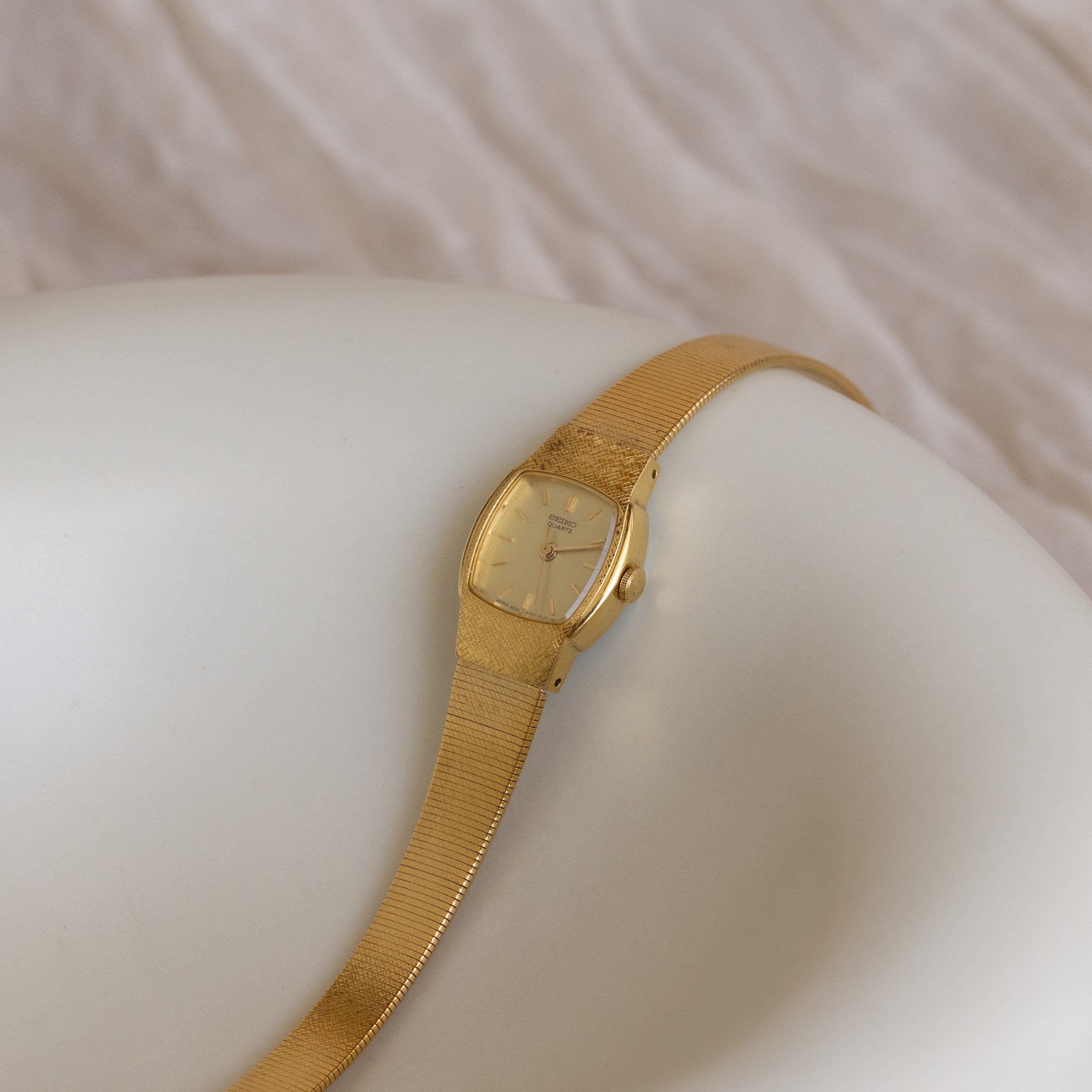 Vintage Seiko Quartz Slim Gold Watch