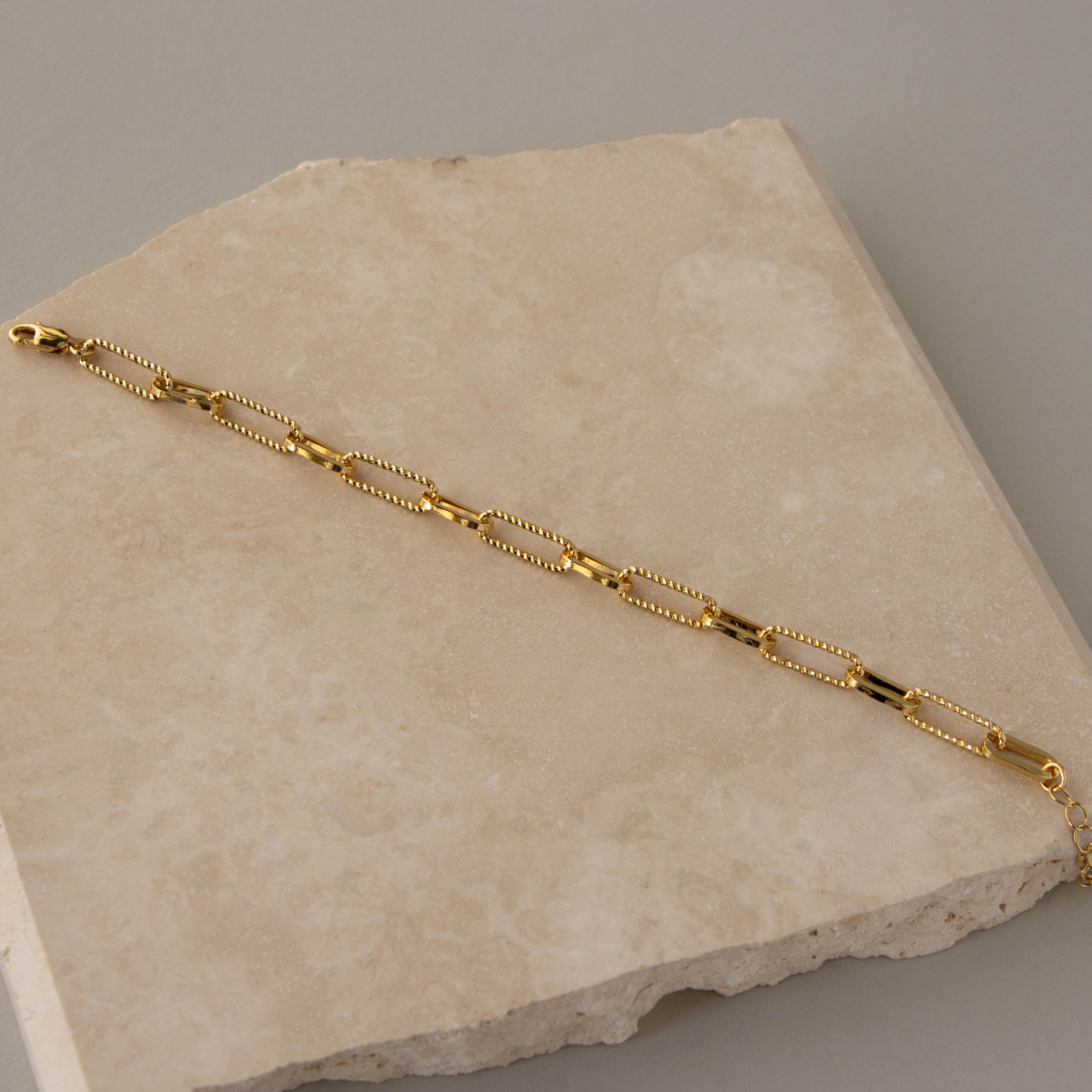 Textured Paperclip Chain Bracelet