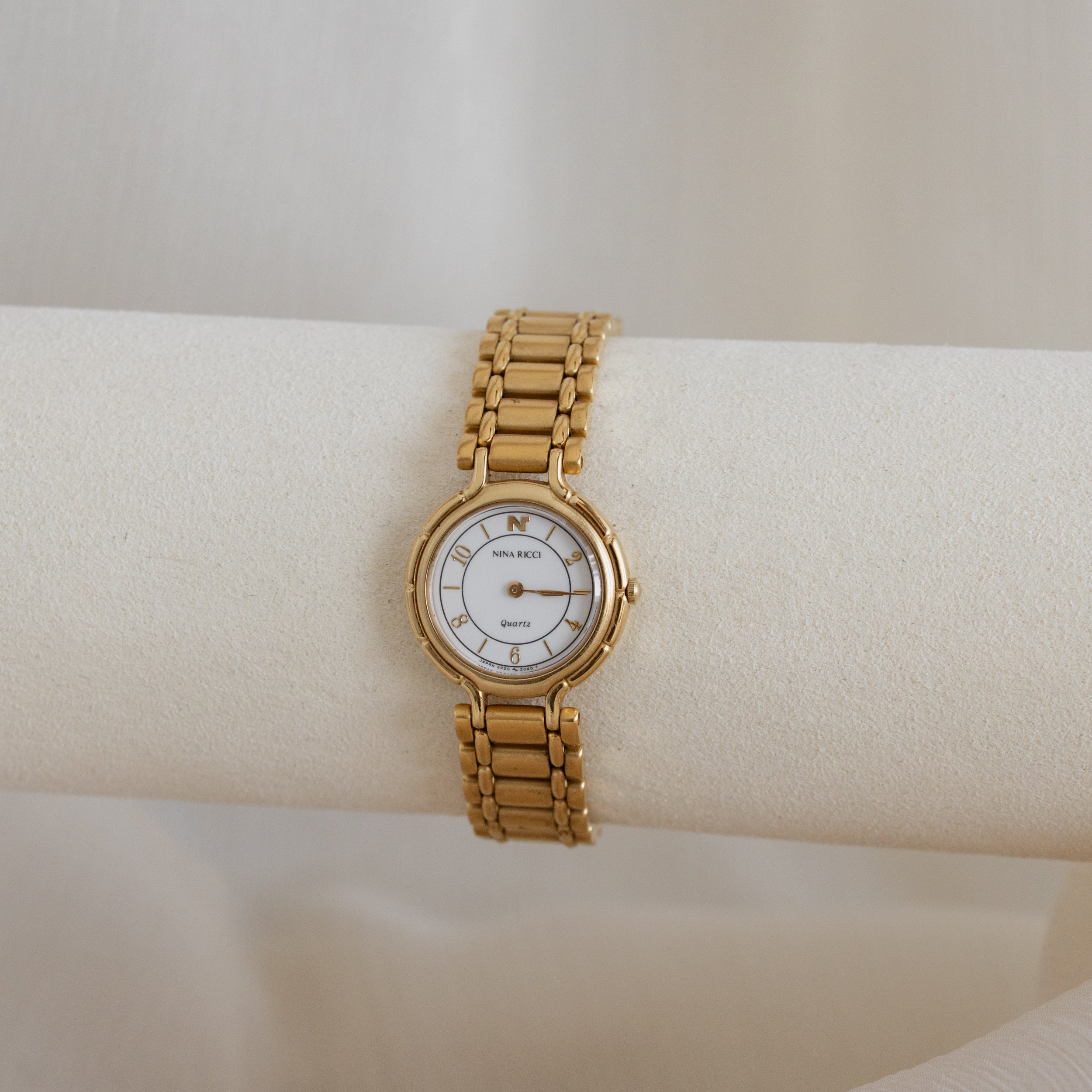 Vintage Nina Ricci Round Gold Watch