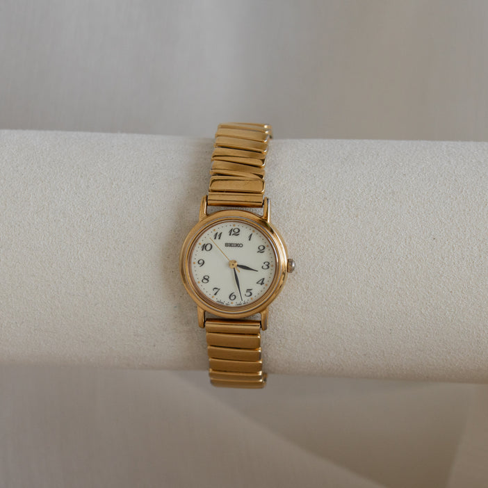 Vintage Seiko Ribbed Gold Watch