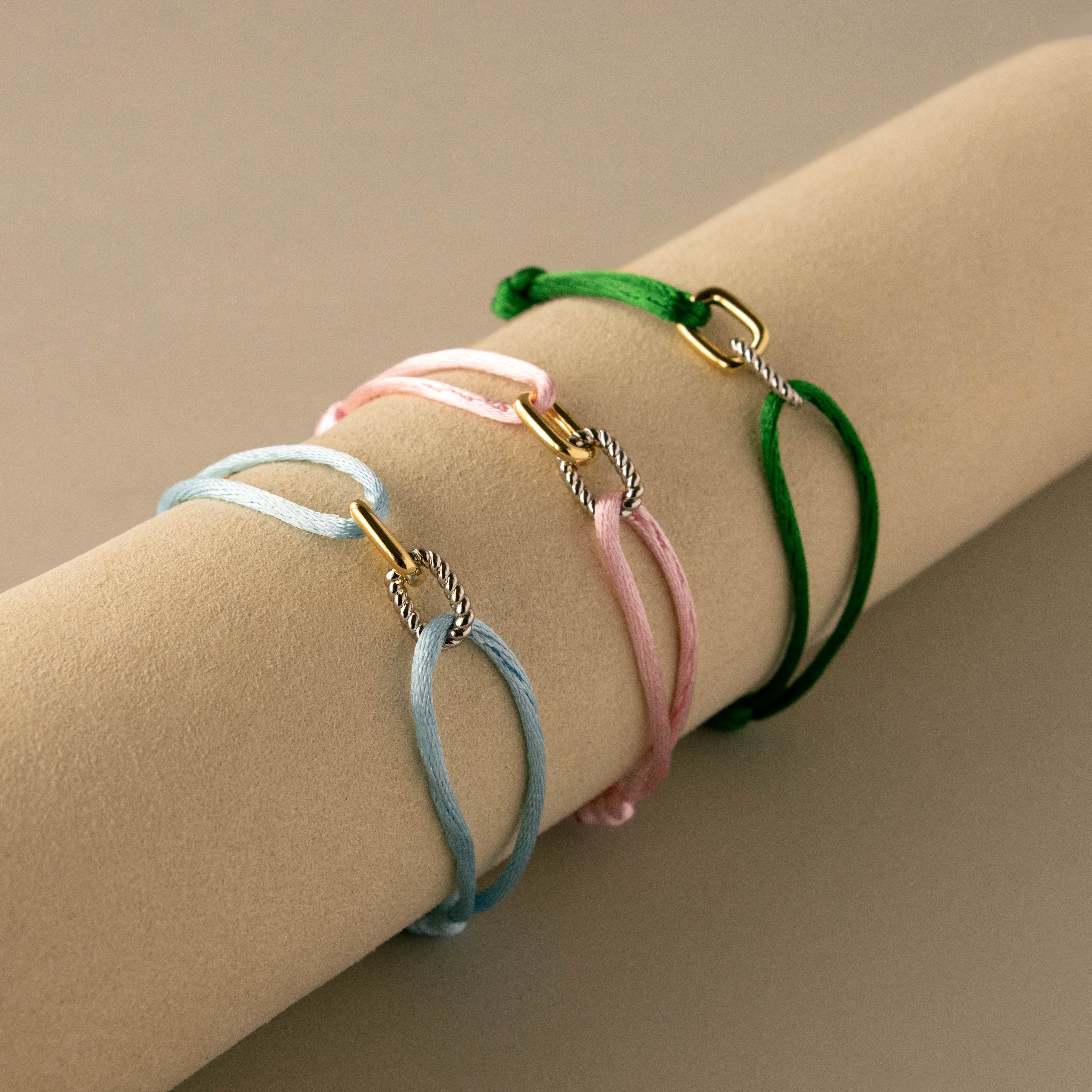 Interlocking Mixed Metal Links Bracelet