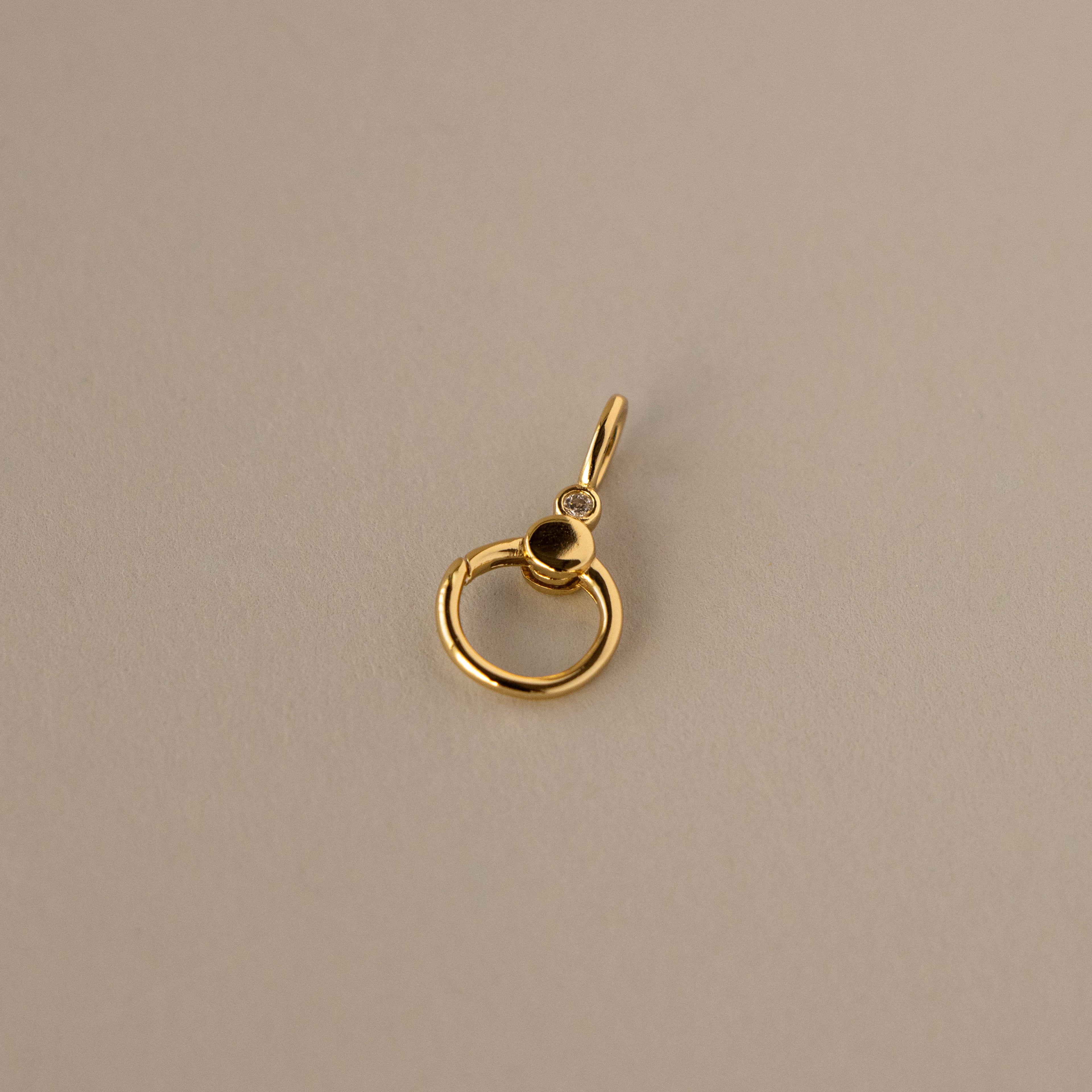 Diamond Circle Pendant Charm Holder