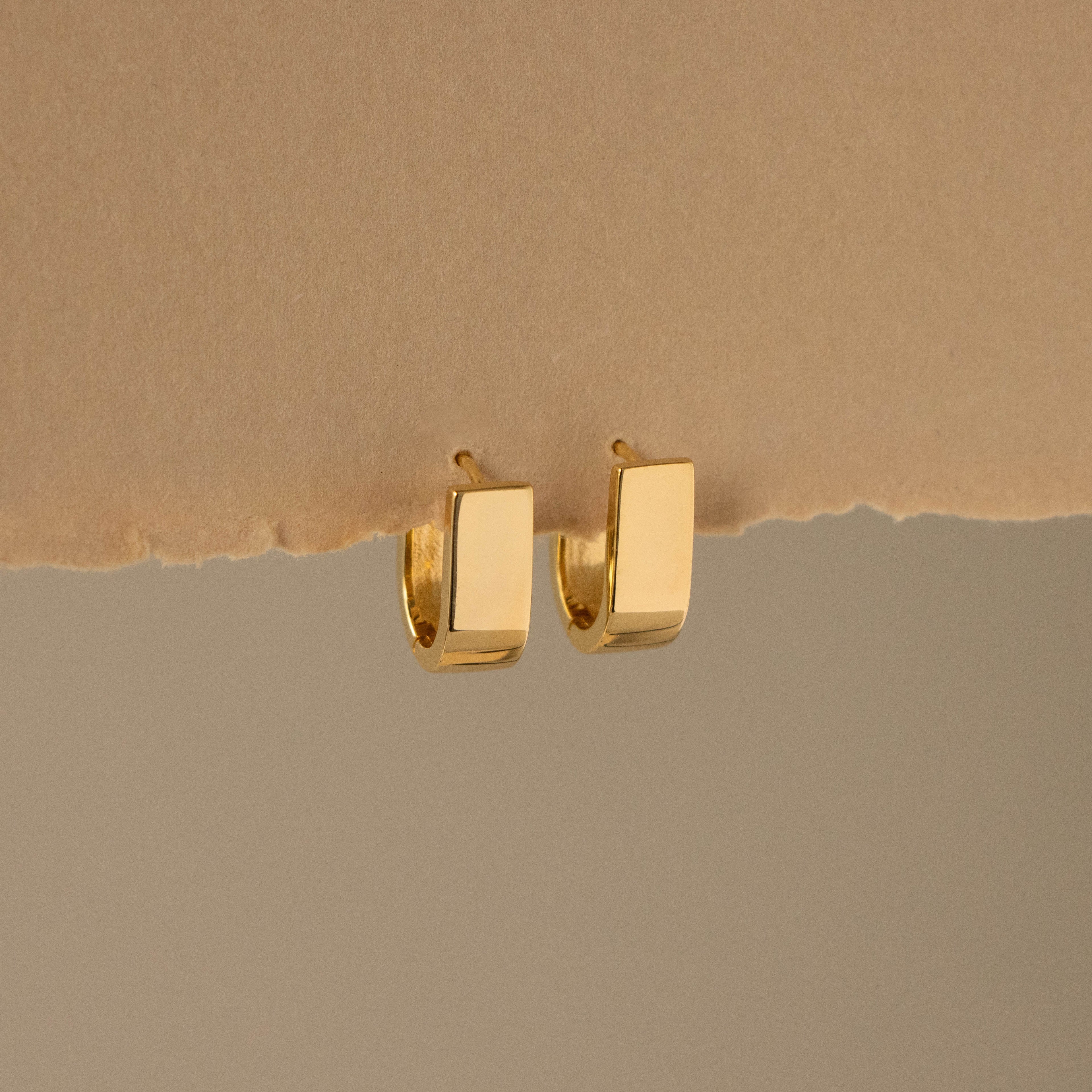Thick U-Link Huggies