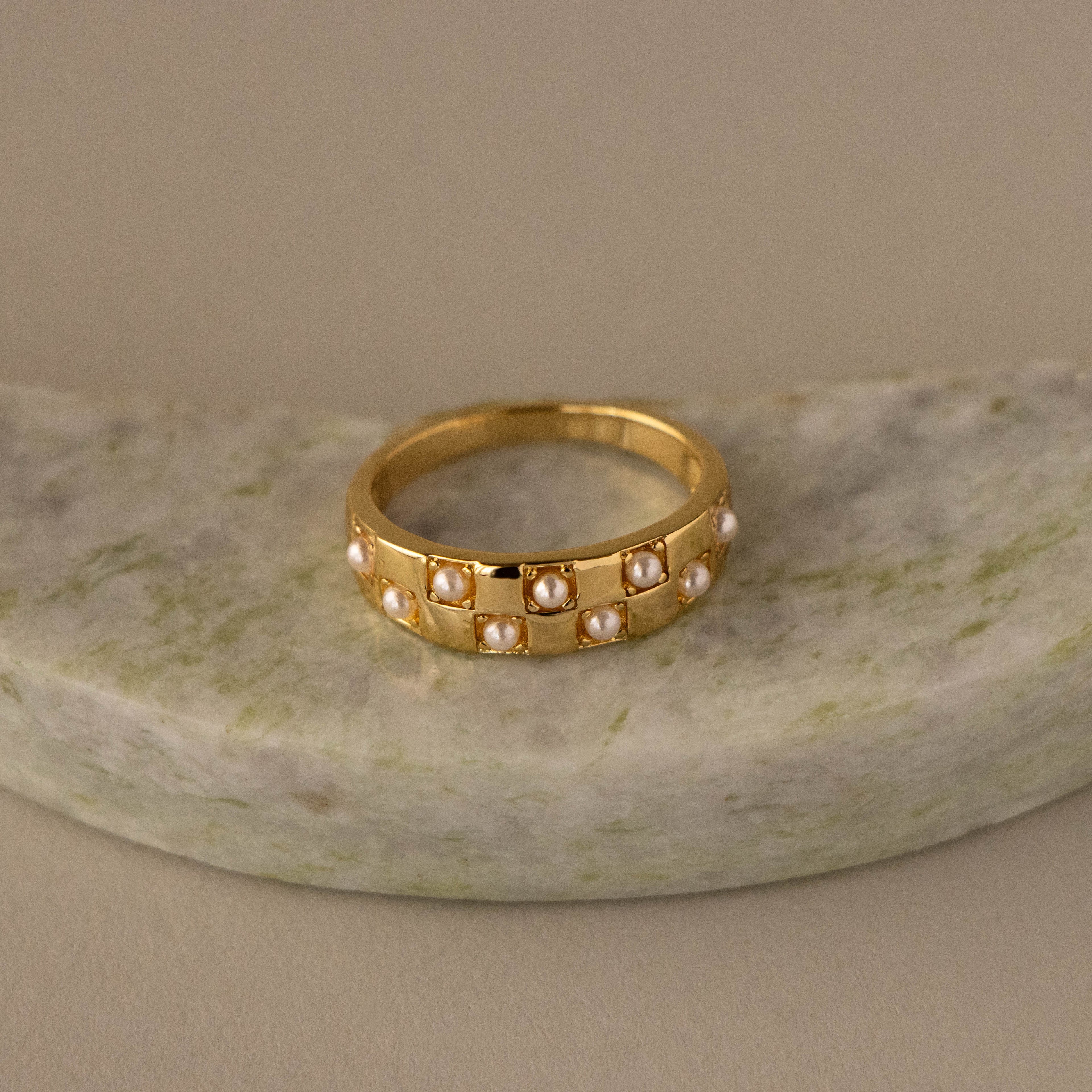 Wide Checkered Pearl Band