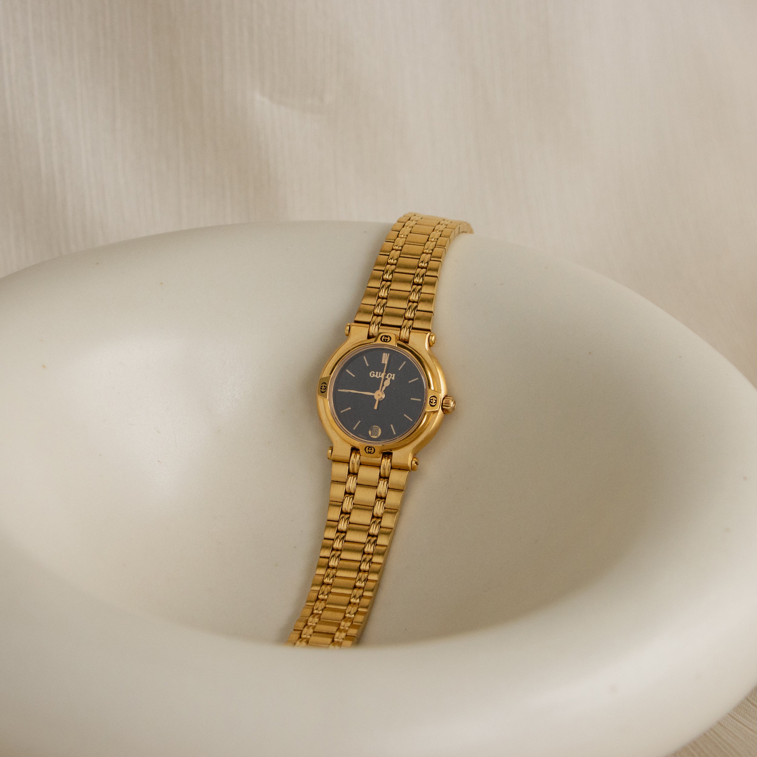 Vintage Gucci Swiss Round Gold Watch