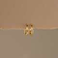 Dainty Wave Huggies