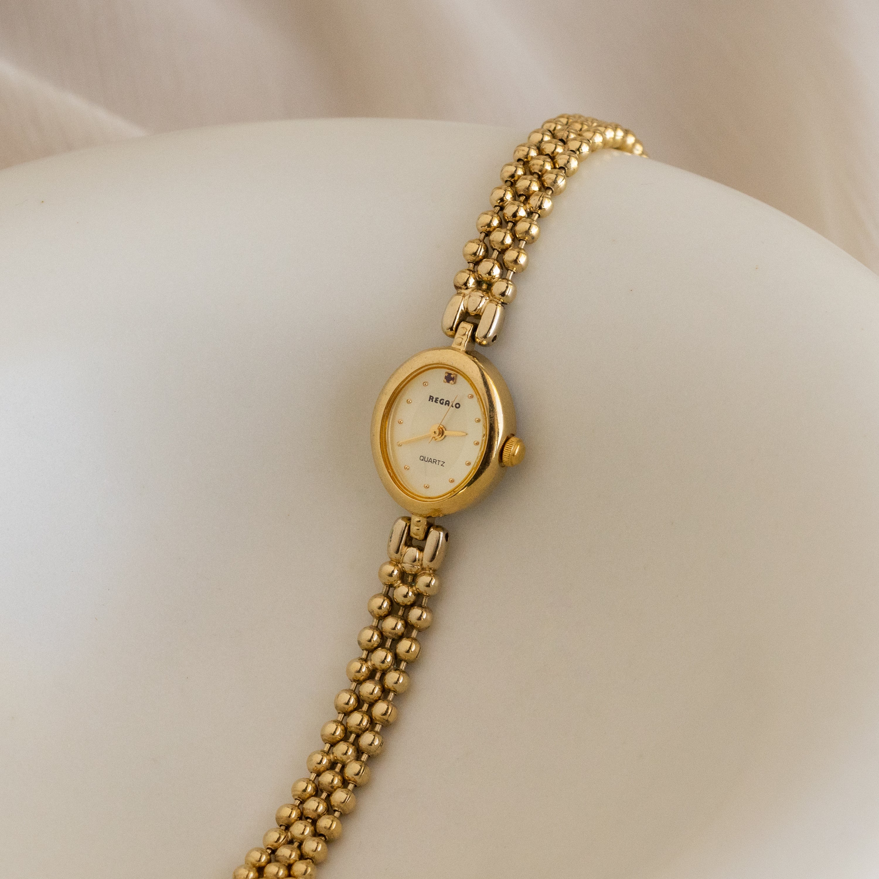 Vintage Regalo Oval Gold Watch