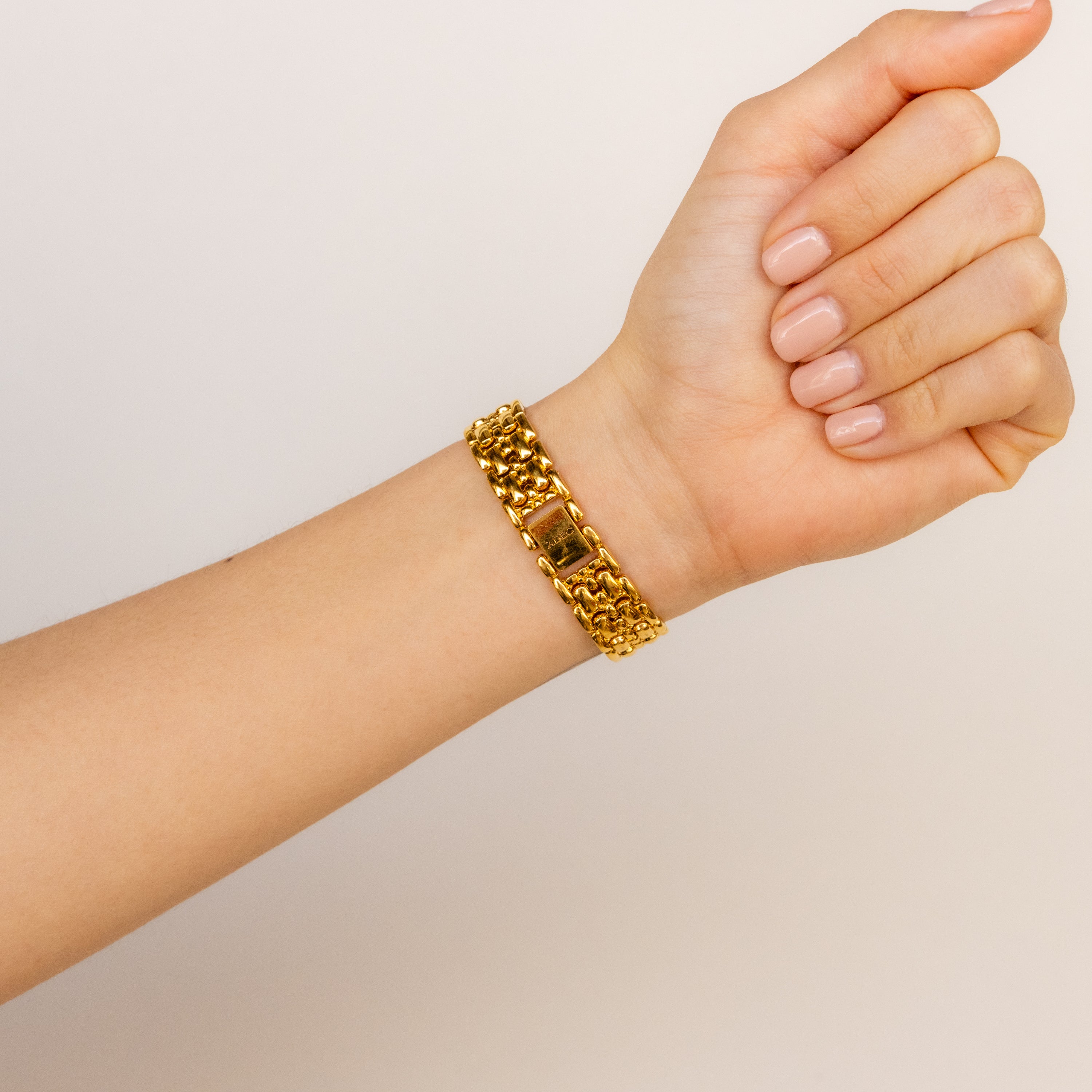 Vintage Adec Round Gold Watch