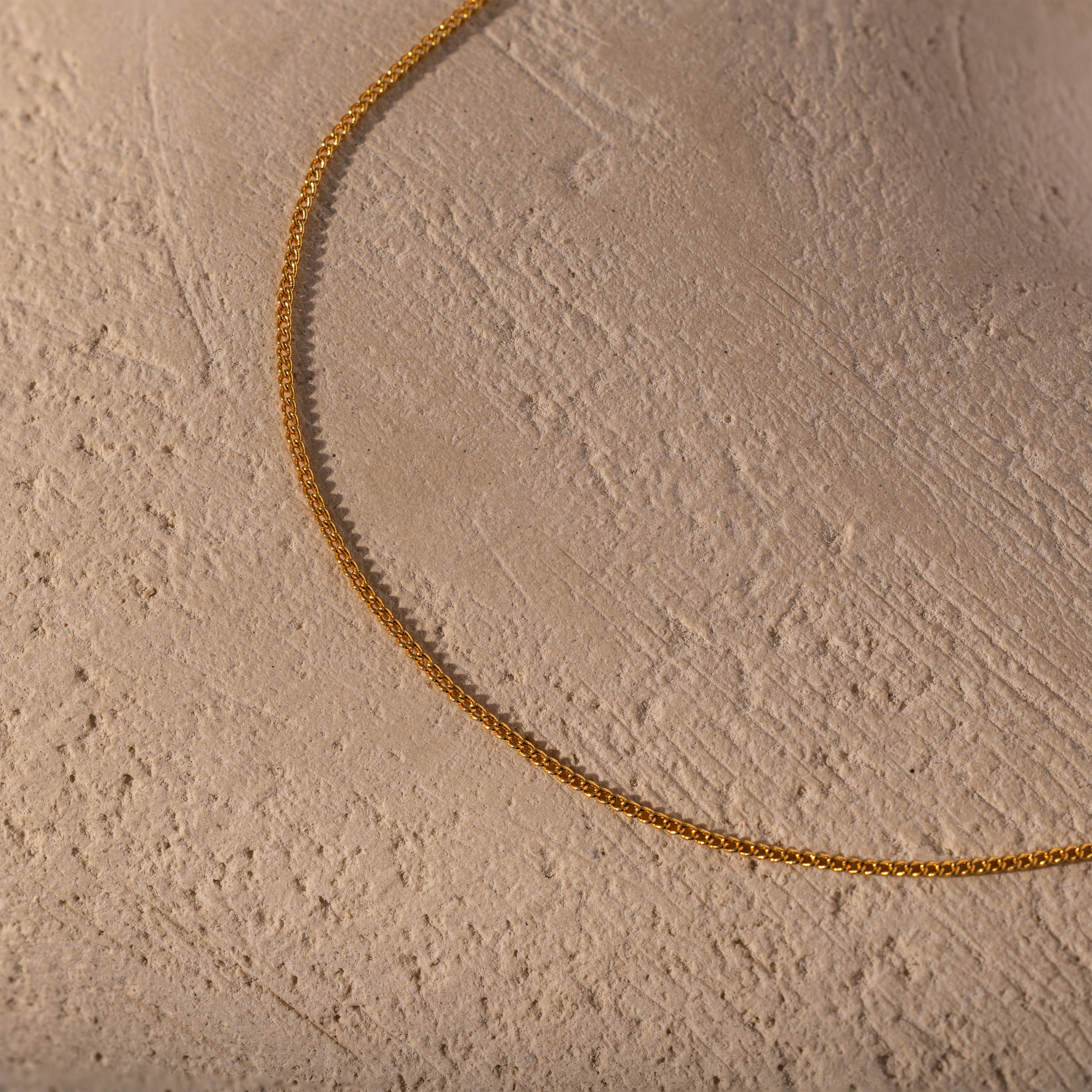 Adjustable Chain Necklace in 18K Gold