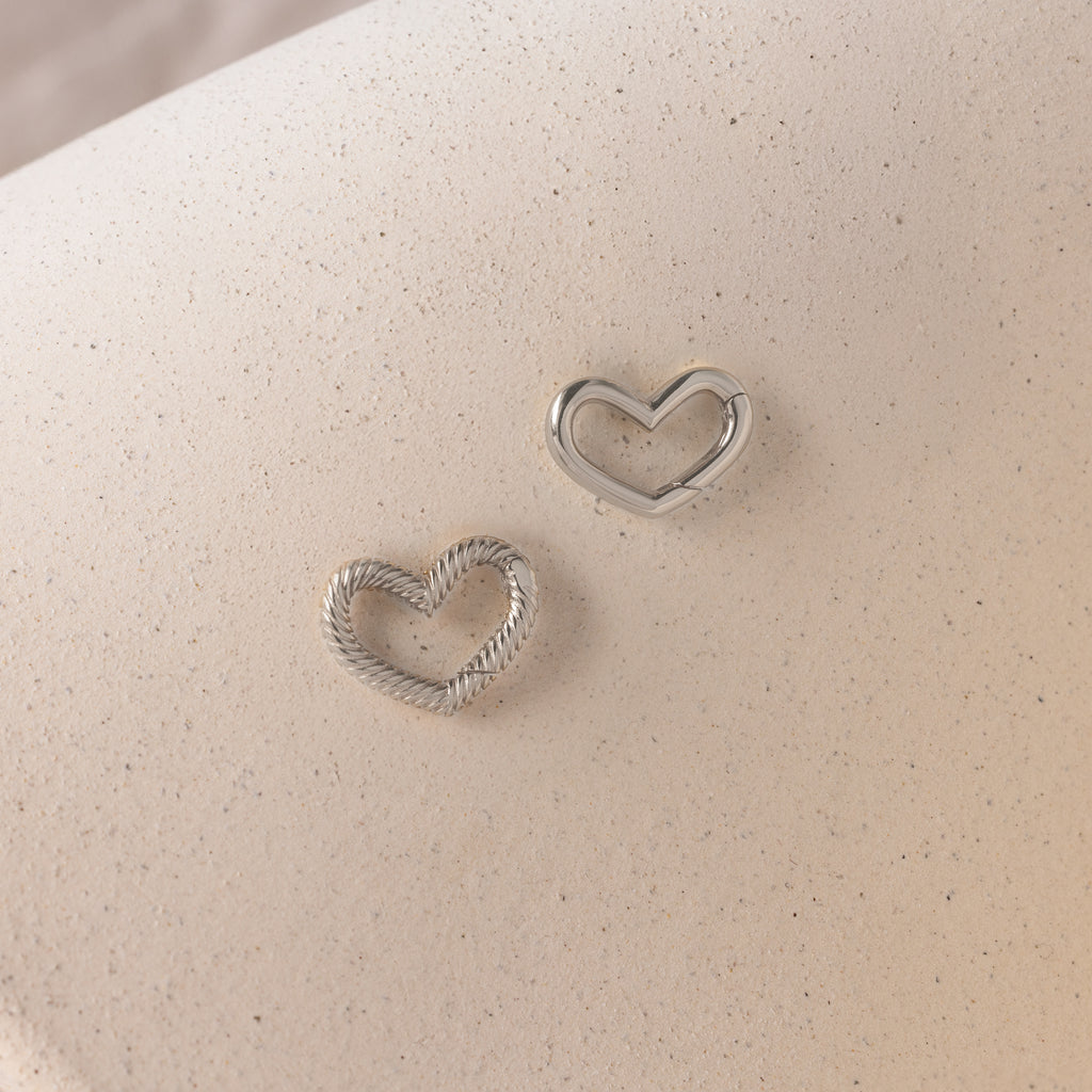 Ensemble de mousquetons en forme de cœur