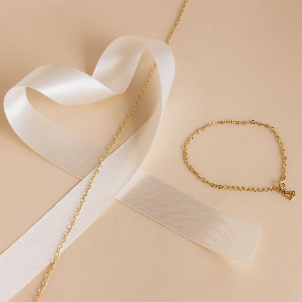 Heart Link Chain Bracelet in 18K Gold