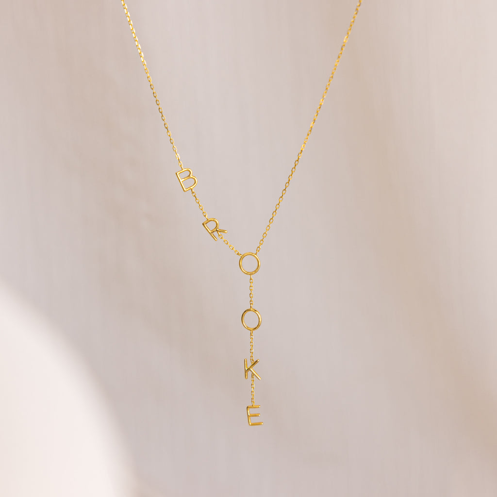 Lariat Name Necklace in 18K Gold