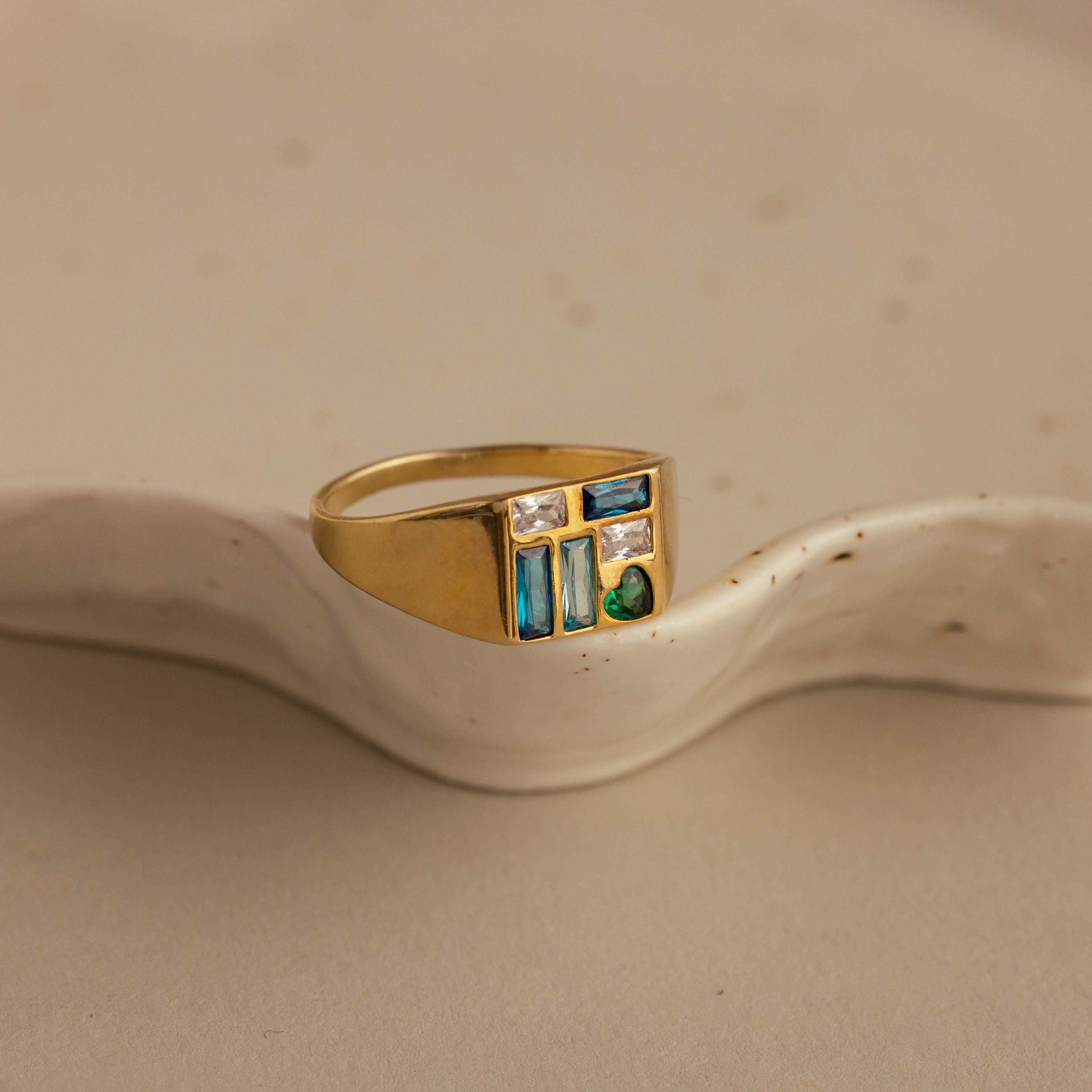 Mosaic Birthstone Signet Ring in 18K Gold