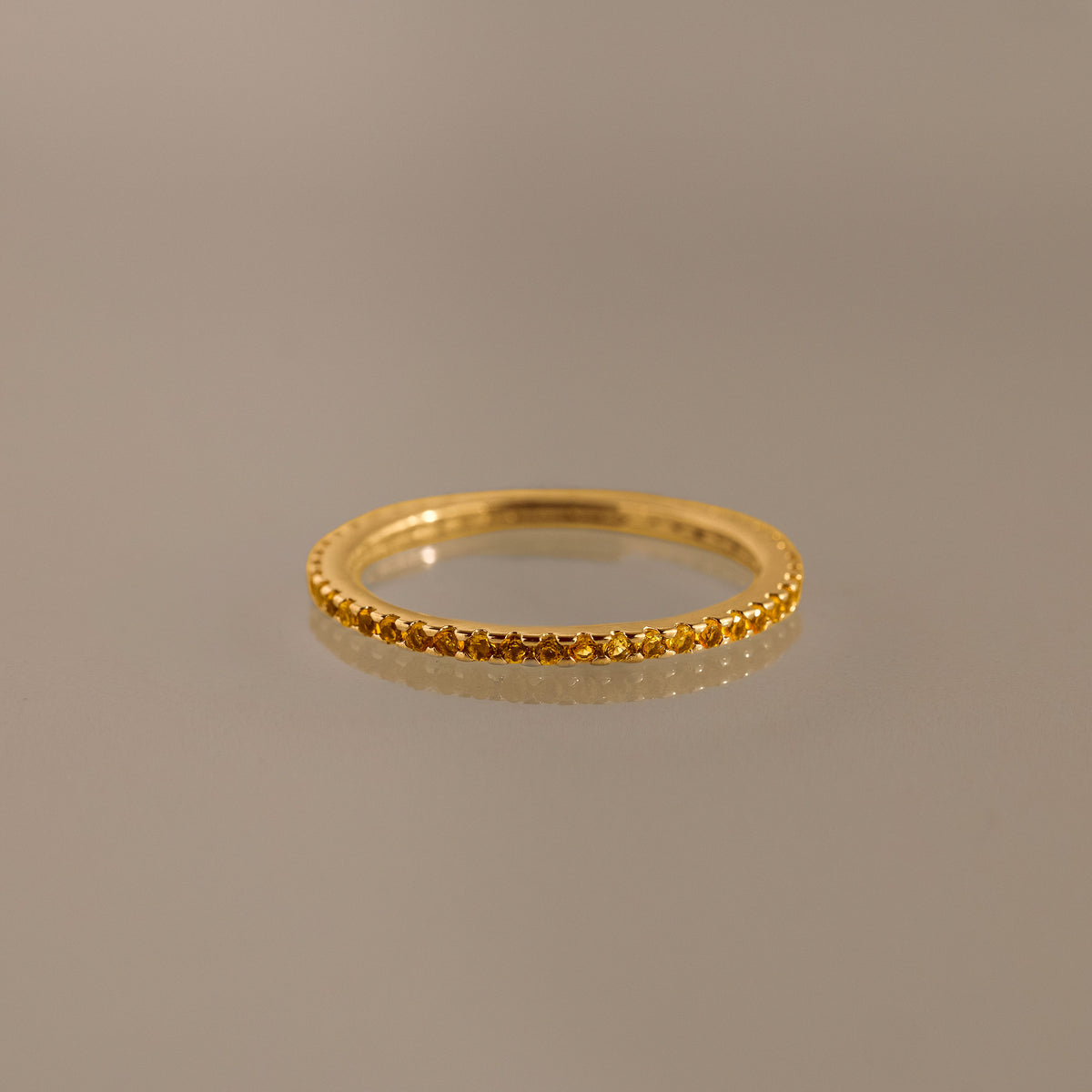 Bague avec pierre de naissance éternité 