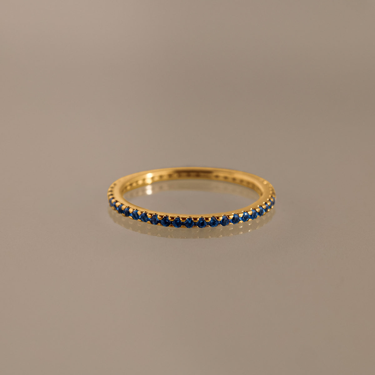 Bague avec pierre de naissance éternité 