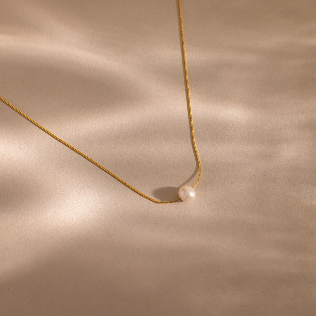 Dainty Pearl Jewelry Set in 18K Gold