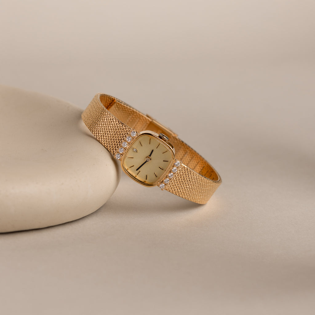 Luxe Square Timepiece