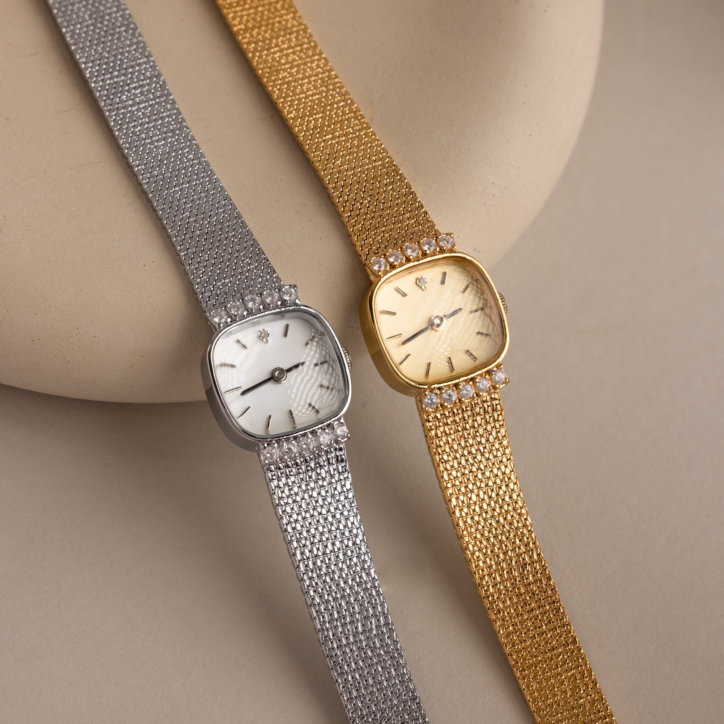 Luxe Square Timepiece