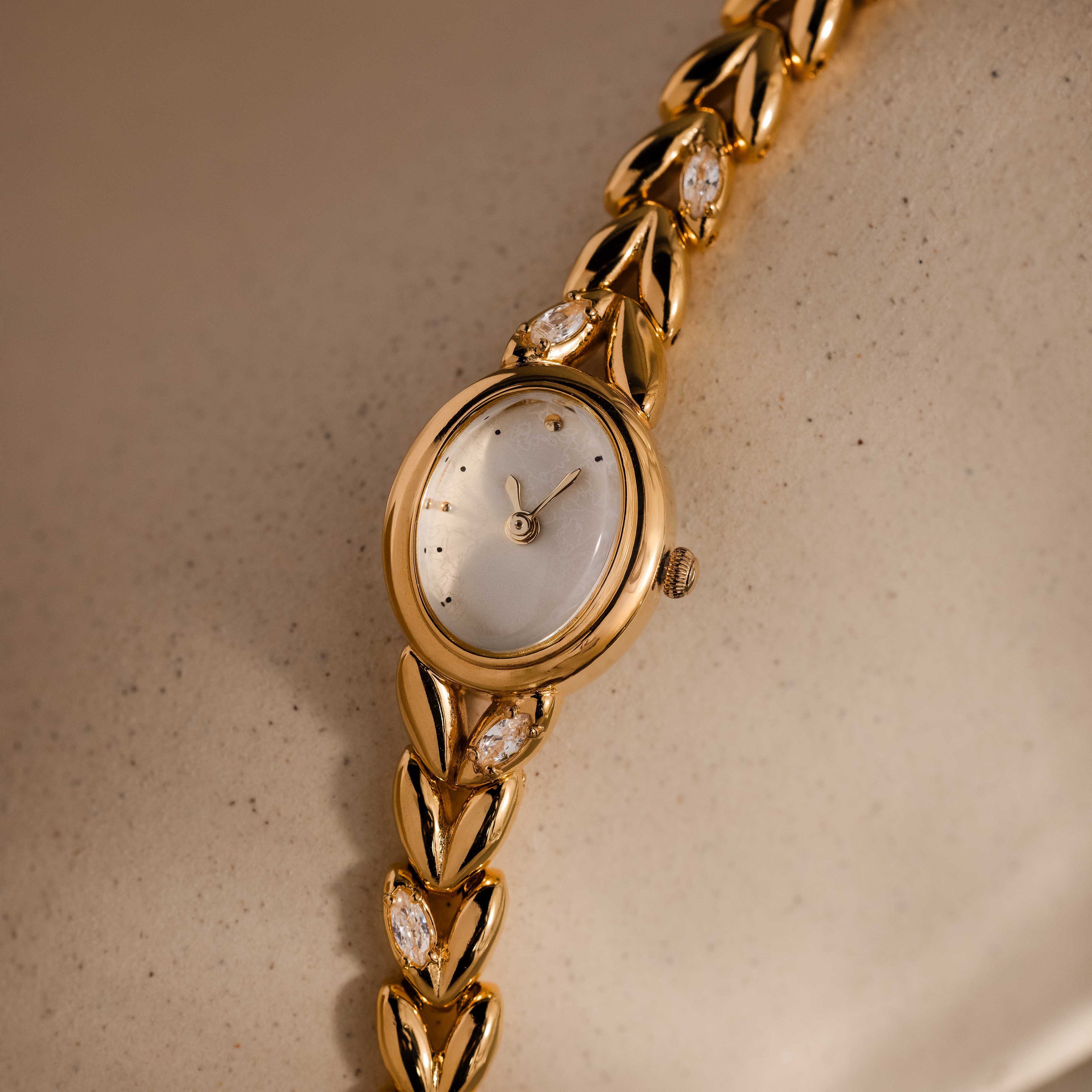 Chevron Diamond Link Timepiece in 18K Gold