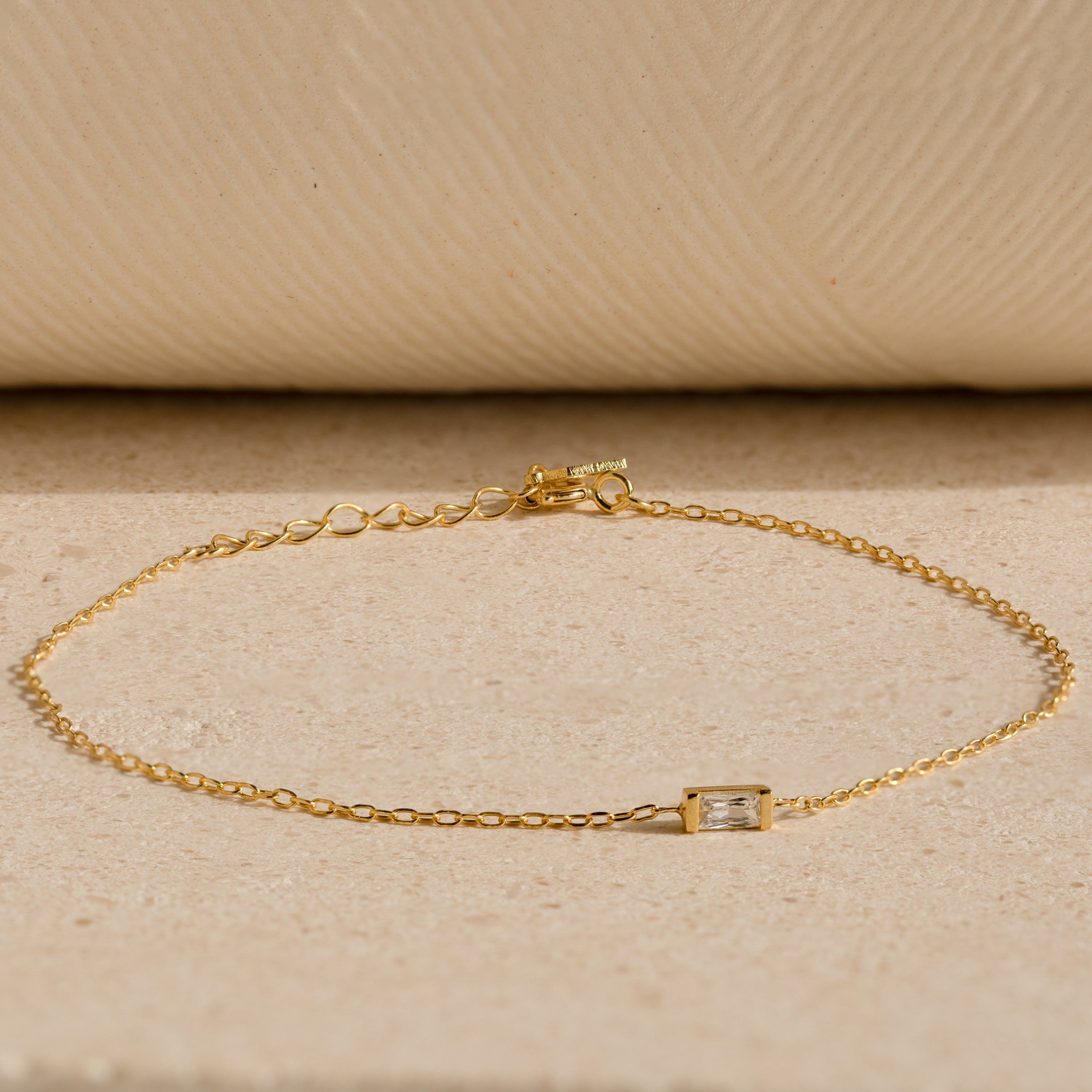 Pulsera con piedras de nacimiento de talla baguette