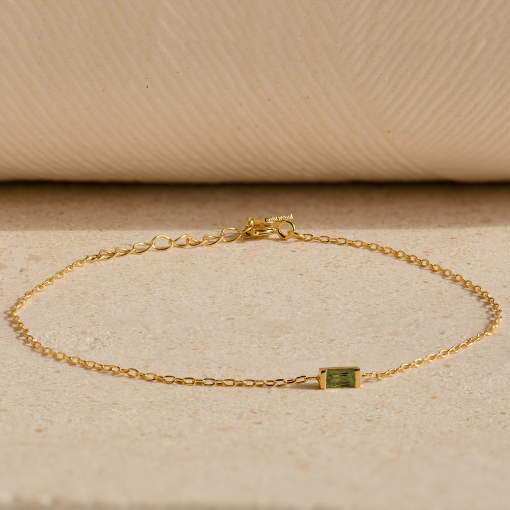 Bracelet avec pierre de naissance baguette