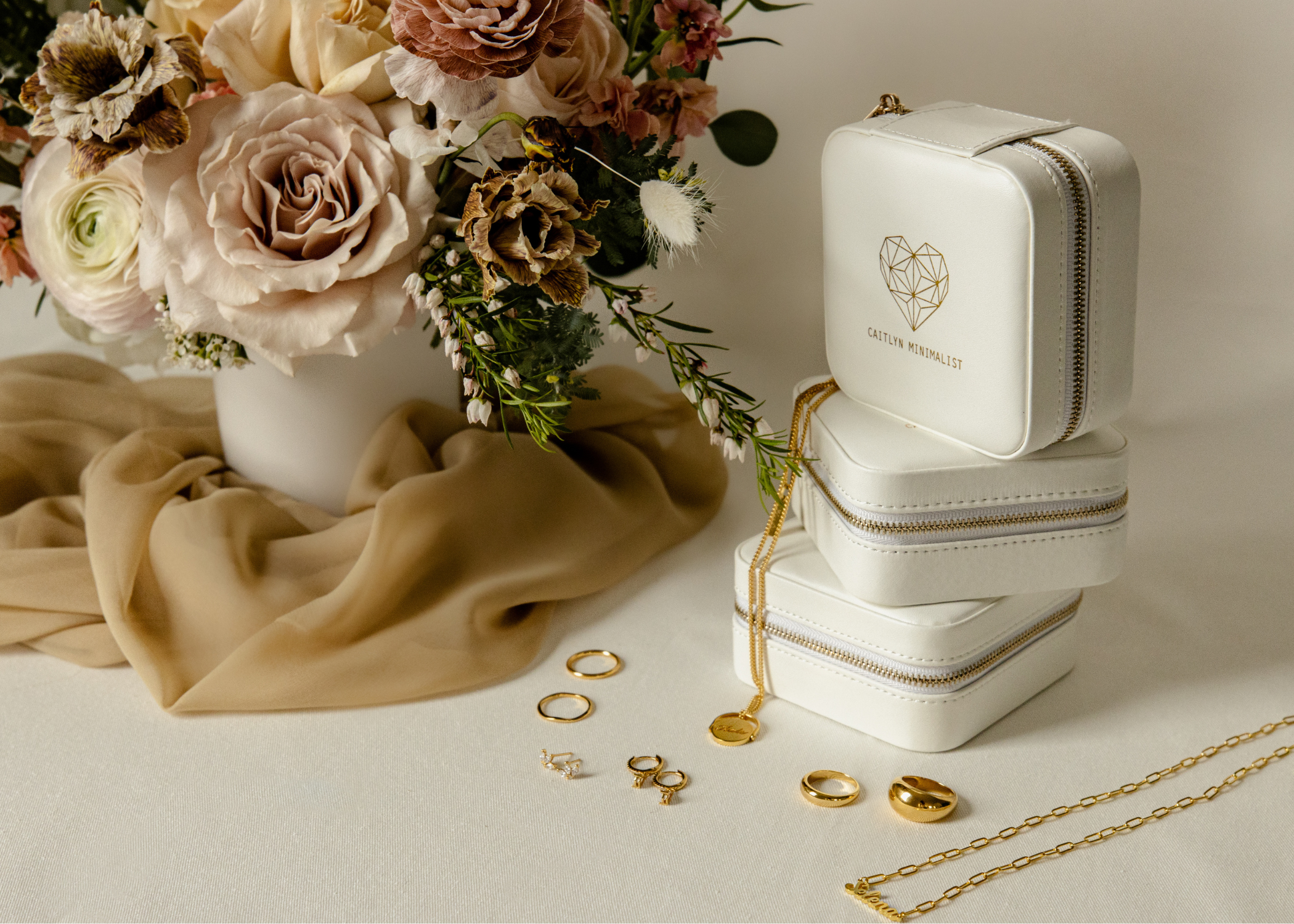 Behind the Scenes with Caitlyn Minimalist