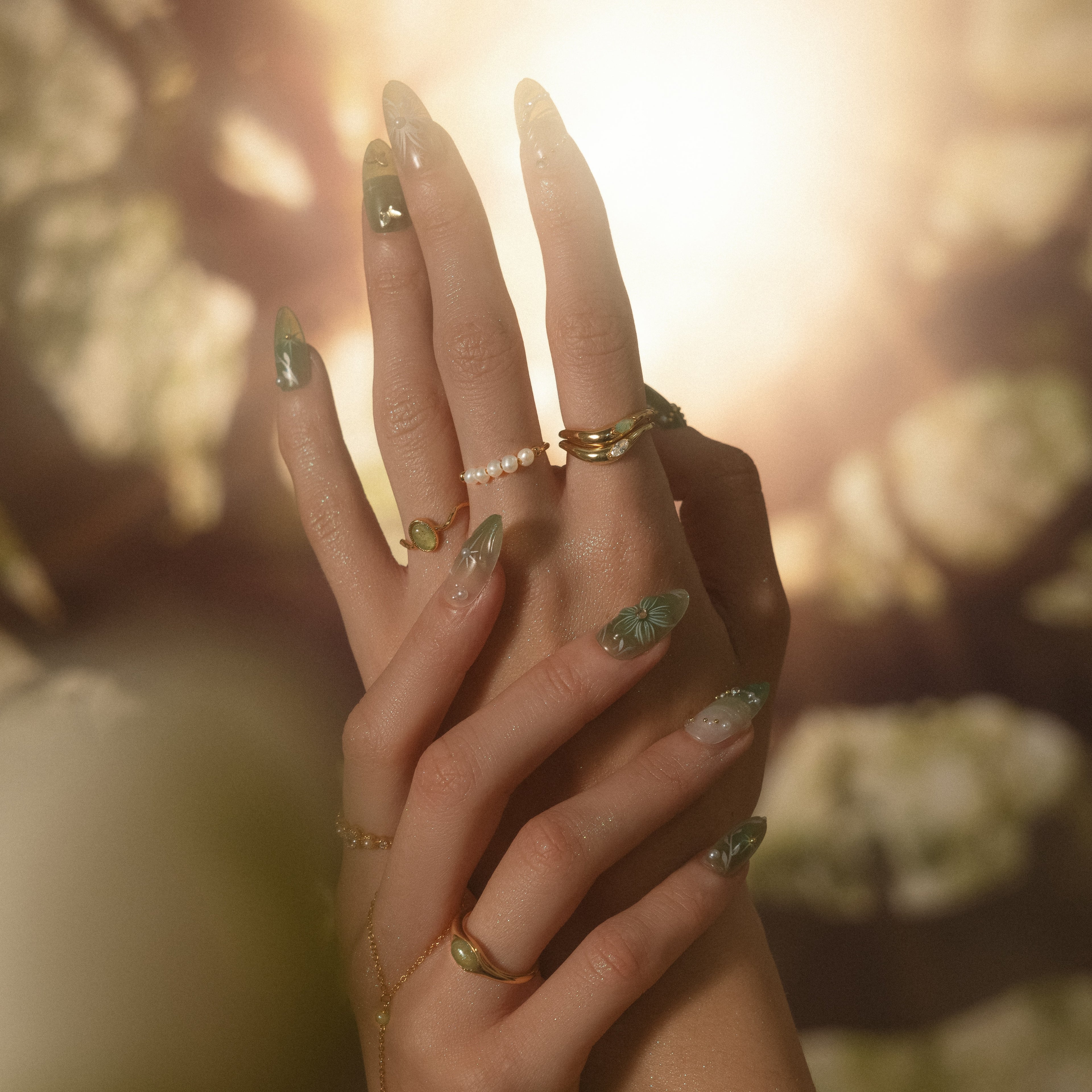 Zen Diamond Curve Ring